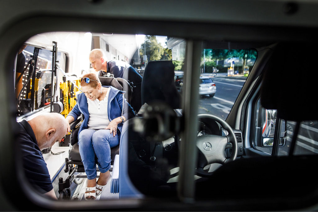 Urheberrechtlich geschuetzte Aufnahmen. Jede Verwendung ist honorarpflichtig und muss beim Urheber vorher angezeigt werden!  [CREDIT: Lars Berg / WWW.LARSBERG.EU Ê- Lars Berg, Von der Tinnenstrasse 13, 48145 Muenster, Germany, mobile +49 179 1379630, Bank: Commerzbank Mnster, IBAN: DE09 4008 0040 0600 9372 00 BIC: DRES DE FF 400, Finanzamt Muenster-Innenstadt, Steuernummer 337/5017/1774, USt-IdNr. DE247738150 - Verwendung nur gegen Namensnennung, Beleg und Honorar entsprechend aktueller MFMPreisliste zzgl. 7 Prozent MwSt - Bei der Verwendung ausserhalb journalistischer Berichterstattung (z.B. Werbung etc.) bitte vorher mit dem Autor Kontakt aufnehmen. Es wird grundsaetzlich keine Einholung von Persoenlichkeits-, Kunst- oder Markenrechten zugesichert, es sei denn, dies ist hier in der Bildbeschriftung ausdruecklich vermerkt. Die Einholung dieser Rechte obliegt dem Nutzer. Es gelten die unter WWW.LARSBERG.EU aufgefhrten AGB. - NO MODEL RELEASE - ]