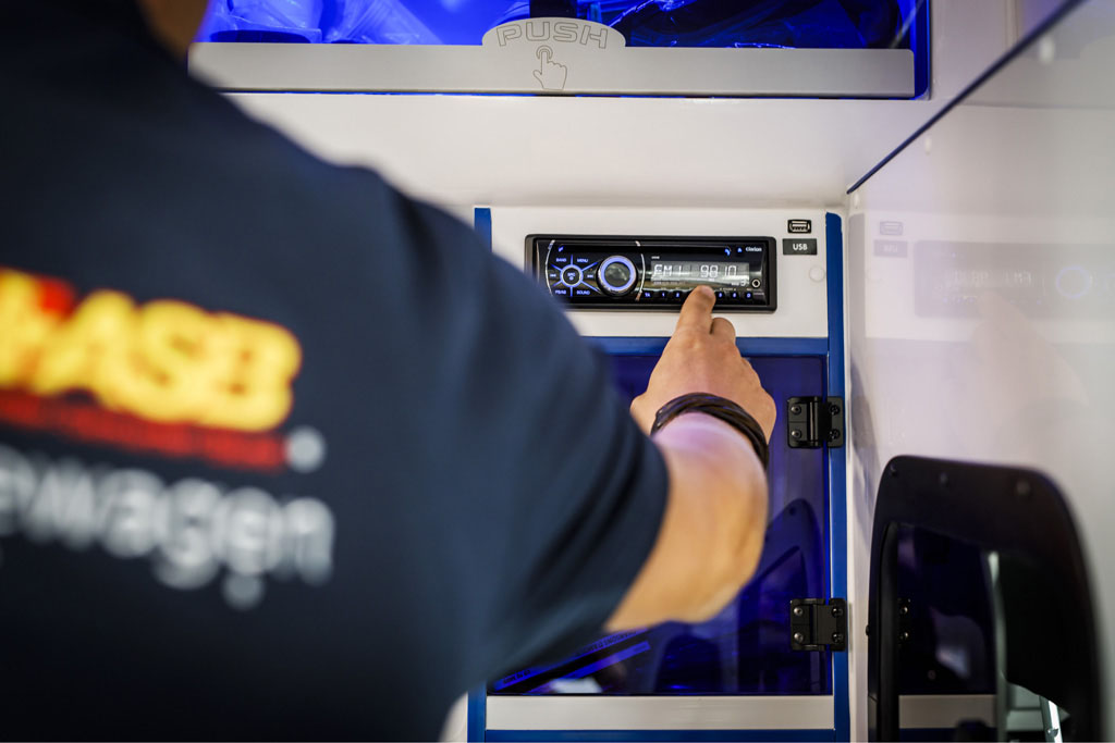 Urheberrechtlich geschuetzte Aufnahmen. Jede Verwendung ist honorarpflichtig und muss beim Urheber vorher angezeigt werden!  [CREDIT: Lars Berg / WWW.LARSBERG.EU Ê- Lars Berg, Von der Tinnenstrasse 13, 48145 Muenster, Germany, mobile +49 179 1379630, Bank: Commerzbank Mnster, IBAN: DE09 4008 0040 0600 9372 00 BIC: DRES DE FF 400, Finanzamt Muenster-Innenstadt, Steuernummer 337/5017/1774, USt-IdNr. DE247738150 - Verwendung nur gegen Namensnennung, Beleg und Honorar entsprechend aktueller MFMPreisliste zzgl. 7 Prozent MwSt - Bei der Verwendung ausserhalb journalistischer Berichterstattung (z.B. Werbung etc.) bitte vorher mit dem Autor Kontakt aufnehmen. Es wird grundsaetzlich keine Einholung von Persoenlichkeits-, Kunst- oder Markenrechten zugesichert, es sei denn, dies ist hier in der Bildbeschriftung ausdruecklich vermerkt. Die Einholung dieser Rechte obliegt dem Nutzer. Es gelten die unter WWW.LARSBERG.EU aufgefhrten AGB. - NO MODEL RELEASE - ]