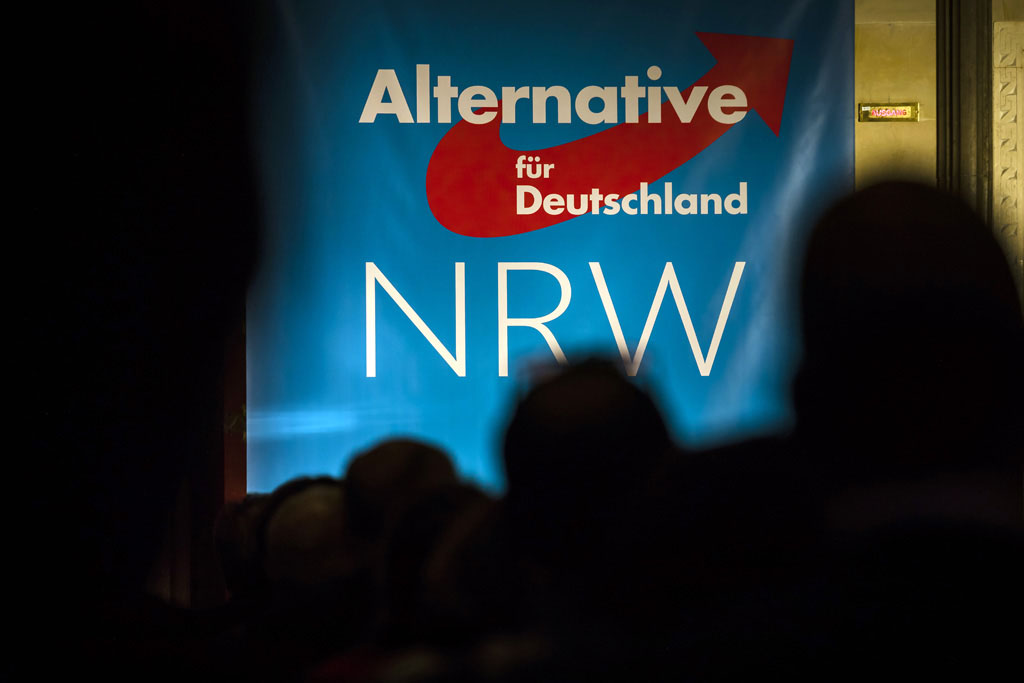 Urheberrechtlich geschuetzte Aufnahmen. Jede Verwendung ist honorarpflichtig und muss beim Urheber angezeigt werden!  [CREDIT: Lars Berg / WWW.LARSBERG.EU Ê- Lars Berg, Von der Tinnenstrasse 13, 48145 Muenster, Germany, mobile +49 179 1379630, Bank: Commerzbank Mnster, IBAN: DE09 4008 0040 0600 9372 00 BIC: DRES DE FF 400, Finanzamt Muenster-Innenstadt, Steuernummer 337/5017/1774, USt-IdNr. DE247738150 - Verwendung nur gegen Namensnennung, Beleg und Honorar entsprechend aktueller MFMPreisliste zzgl. 7 Prozent MwSt - Bei der Verwendung ausserhalb journalistischer Berichterstattung (z.B. Werbung etc.) bitte vorher mit dem Autor Kontakt aufnehmen. Es wird grundsaetzlich keine Einholung von Persoenlichkeits-, Kunst- oder Markenrechten zugesichert, es sei denn, dies ist hier in der Bildbeschriftung ausdruecklich vermerkt. Die Einholung dieser Rechte obliegt dem Nutzer. Es gelten die unter WWW.LARSBERG.EU aufgefhrten AGB. - NO MODEL RELEASE - ]