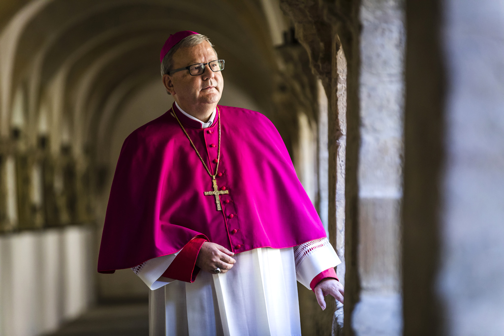 Urheberrechtlich Geschuetzte Aufnahmen.  [CREDIT: WWW.LARSBERG.EU Ê- Lars Berg, Von der Tinnenstrasse 13, 48145 Muenster, Germany, mobile +49 179 1379630, Bank: Dresdner Bank ÊKonto: 06 009 372 00, BLZ 400 800 40, IBAN: DE09 4008 0040 0600 9372 00 BIC: DRES DE FF 400, Finanzamt Muenster-Innenstadt, Steuernummer 337/5017/1774, USt-IdNr. DE247738150 - Verwendung nur gegen Namensnennung, Beleg und Honorar entsprechend aktueller MFMPreisliste zzgl. 7Prozent MwSt - Bei der Verwendung ausserhalb journalistischer Berichterstattung (z.B. Werbung etc.) bitte vorher mit dem Autor Kontakt aufnehmen. Es wird grundsaetzlich keine Einholung von Persoenlichkeits-, Kunst- oder Markenrechten zugesichert, es sei denn, dies ist hier in der Bildbeschriftung ausdruecklich vermerkt. Die Einholung dieser Rechte obliegt dem Nutzer. Es gelten die unter WWW.LARSBERG.EU aufgefhrten AGB`s. - NO MODEL RELEASE - ]