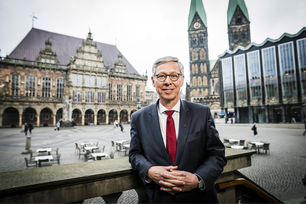 Urheberrechtlich geschuetzte Aufnahmen. Jede Verwendung ist honorarpflichtig und muss beim Urheber angezeigt werden!  [CREDIT: Lars Berg / WWW.LARSBERG.EU Ê- Lars Berg, Von der Tinnenstrasse 13, 48145 Muenster, Germany, mobile +49 179 1379630, Bank: Commerzbank Mnster, IBAN: DE09 4008 0040 0600 9372 00 BIC: DRES DE FF 400, Finanzamt Muenster-Innenstadt, Steuernummer 337/5017/1774, USt-IdNr. DE247738150 - Verwendung nur gegen Namensnennung, Beleg und Honorar entsprechend aktueller MFMPreisliste zzgl. 7 Prozent MwSt - Bei der Verwendung ausserhalb journalistischer Berichterstattung (z.B. Werbung etc.) bitte vorher mit dem Autor Kontakt aufnehmen. Es wird grundsaetzlich keine Einholung von Persoenlichkeits-, Kunst- oder Markenrechten zugesichert, es sei denn, dies ist hier in der Bildbeschriftung ausdruecklich vermerkt. Die Einholung dieser Rechte obliegt dem Nutzer. Es gelten die unter WWW.LARSBERG.EU aufgefhrten AGB. - NO MODEL RELEASE - ]