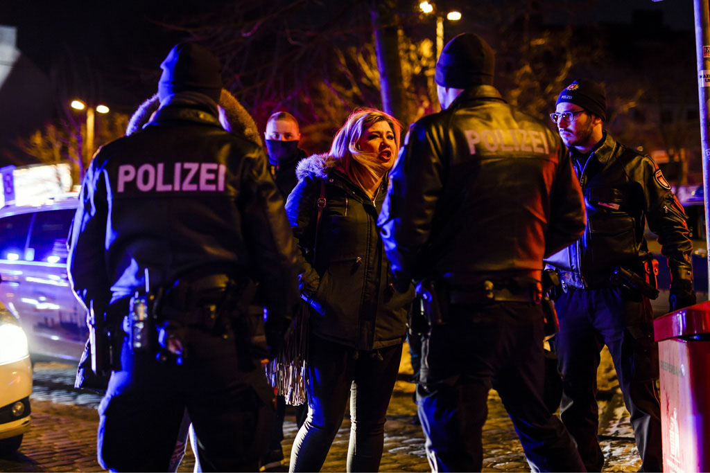 Urheberrechtlich geschuetzte Aufnahmen. Jede Verwendung ist honorarpflichtig und muss beim Urheber vorher angezeigt werden!  [CREDIT: Lars Berg / WWW.LARSBERG.EU Ê- Lars Berg, Von der Tinnenstrasse 13, 48145 Muenster, Germany, mobile +49 179 1379630, Bank: Commerzbank Mnster, IBAN: DE09 4008 0040 0600 9372 00 BIC: DRES DE FF 400, Finanzamt Muenster-Innenstadt, Steuernummer 337/5017/1774, USt-IdNr. DE247738150 - Verwendung nur gegen Namensnennung, Beleg und Honorar entsprechend aktueller MFMPreisliste zzgl. 7 Prozent MwSt - Bei der Verwendung ausserhalb journalistischer Berichterstattung (z.B. Werbung etc.) bitte vorher mit dem Autor Kontakt aufnehmen. Es wird grundsaetzlich keine Einholung von Persoenlichkeits-, Kunst- oder Markenrechten zugesichert, es sei denn, dies ist hier in der Bildbeschriftung ausdruecklich vermerkt. Die Einholung dieser Rechte obliegt dem Nutzer. Es gelten die unter WWW.LARSBERG.EU aufgefhrten AGB. - NO MODEL RELEASE - ]