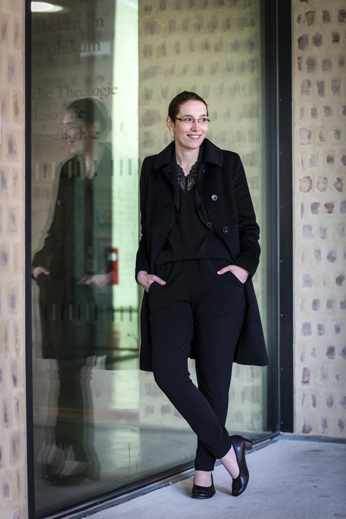 Urheberrechtlich geschuetzte Aufnahmen. Jede Verwendung ist honorarpflichtig und muss beim Urheber angezeigt werden!  [CREDIT: Lars Berg / WWW.LARSBERG.EU Ê- Lars Berg, Von der Tinnenstrasse 13, 48145 Muenster, Germany, mobile +49 179 1379630, Bank: Commerzbank Mnster, IBAN: DE09 4008 0040 0600 9372 00 BIC: DRES DE FF 400, Finanzamt Muenster-Innenstadt, Steuernummer 337/5017/1774, USt-IdNr. DE247738150 - Verwendung nur gegen Namensnennung, Beleg und Honorar entsprechend aktueller MFMPreisliste zzgl. 7 Prozent MwSt - Bei der Verwendung ausserhalb journalistischer Berichterstattung (z.B. Werbung etc.) bitte vorher mit dem Autor Kontakt aufnehmen. Es wird grundsaetzlich keine Einholung von Persoenlichkeits-, Kunst- oder Markenrechten zugesichert, es sei denn, dies ist hier in der Bildbeschriftung ausdruecklich vermerkt. Die Einholung dieser Rechte obliegt dem Nutzer. Es gelten die unter WWW.LARSBERG.EU aufgefhrten AGB. - NO MODEL RELEASE - ]