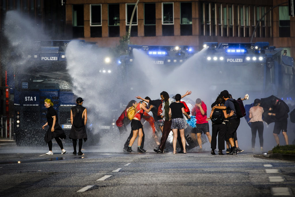Urheberrechtlich geschuetzte Aufnahmen. Jede Verwendung ist honorarpflichtig und muss beim Urheber vorher angezeigt werden!  [CREDIT: Lars Berg / WWW.LARSBERG.EU Ê- Lars Berg, Von der Tinnenstrasse 13, 48145 Muenster, Germany, mobile +49 179 1379630, Bank: Commerzbank Mnster, IBAN: DE09 4008 0040 0600 9372 00 BIC: DRES DE FF 400, Finanzamt Muenster-Innenstadt, Steuernummer 337/5017/1774, USt-IdNr. DE247738150 - Verwendung nur gegen Namensnennung, Beleg und Honorar entsprechend aktueller MFMPreisliste zzgl. 7 Prozent MwSt - Bei der Verwendung ausserhalb journalistischer Berichterstattung (z.B. Werbung etc.) bitte vorher mit dem Autor Kontakt aufnehmen. Es wird grundsaetzlich keine Einholung von Persoenlichkeits-, Kunst- oder Markenrechten zugesichert, es sei denn, dies ist hier in der Bildbeschriftung ausdruecklich vermerkt. Die Einholung dieser Rechte obliegt dem Nutzer. Es gelten die unter WWW.LARSBERG.EU aufgefhrten AGB. - NO MODEL RELEASE - ]