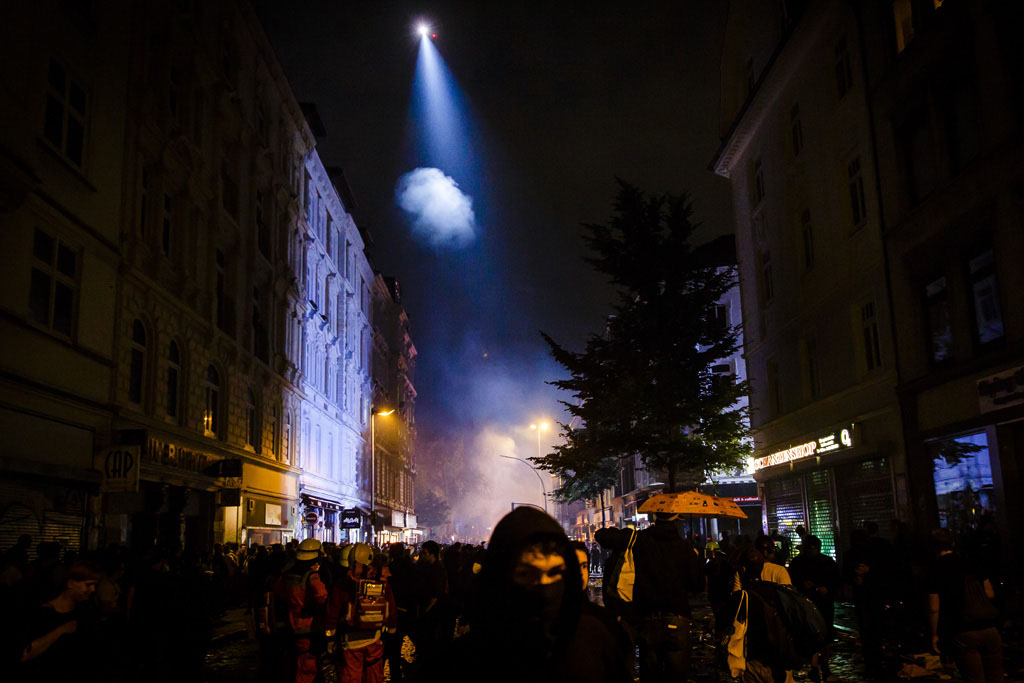 Urheberrechtlich geschuetzte Aufnahmen. Jede Verwendung ist honorarpflichtig und muss beim Urheber vorher angezeigt werden!  [CREDIT: Lars Berg / WWW.LARSBERG.EU Ê- Lars Berg, Von der Tinnenstrasse 13, 48145 Muenster, Germany, mobile +49 179 1379630, Bank: Commerzbank Mnster, IBAN: DE09 4008 0040 0600 9372 00 BIC: DRES DE FF 400, Finanzamt Muenster-Innenstadt, Steuernummer 337/5017/1774, USt-IdNr. DE247738150 - Verwendung nur gegen Namensnennung, Beleg und Honorar entsprechend aktueller MFMPreisliste zzgl. 7 Prozent MwSt - Bei der Verwendung ausserhalb journalistischer Berichterstattung (z.B. Werbung etc.) bitte vorher mit dem Autor Kontakt aufnehmen. Es wird grundsaetzlich keine Einholung von Persoenlichkeits-, Kunst- oder Markenrechten zugesichert, es sei denn, dies ist hier in der Bildbeschriftung ausdruecklich vermerkt. Die Einholung dieser Rechte obliegt dem Nutzer. Es gelten die unter WWW.LARSBERG.EU aufgefhrten AGB. - NO MODEL RELEASE - ]