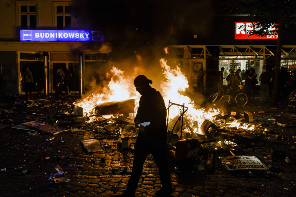 Urheberrechtlich geschuetzte Aufnahmen. Jede Verwendung ist honorarpflichtig und muss beim Urheber vorher angezeigt werden!  [CREDIT: Lars Berg / WWW.LARSBERG.EU Ê- Lars Berg, Von der Tinnenstrasse 13, 48145 Muenster, Germany, mobile +49 179 1379630, Bank: Commerzbank Mnster, IBAN: DE09 4008 0040 0600 9372 00 BIC: DRES DE FF 400, Finanzamt Muenster-Innenstadt, Steuernummer 337/5017/1774, USt-IdNr. DE247738150 - Verwendung nur gegen Namensnennung, Beleg und Honorar entsprechend aktueller MFMPreisliste zzgl. 7 Prozent MwSt - Bei der Verwendung ausserhalb journalistischer Berichterstattung (z.B. Werbung etc.) bitte vorher mit dem Autor Kontakt aufnehmen. Es wird grundsaetzlich keine Einholung von Persoenlichkeits-, Kunst- oder Markenrechten zugesichert, es sei denn, dies ist hier in der Bildbeschriftung ausdruecklich vermerkt. Die Einholung dieser Rechte obliegt dem Nutzer. Es gelten die unter WWW.LARSBERG.EU aufgefhrten AGB. - NO MODEL RELEASE - ]