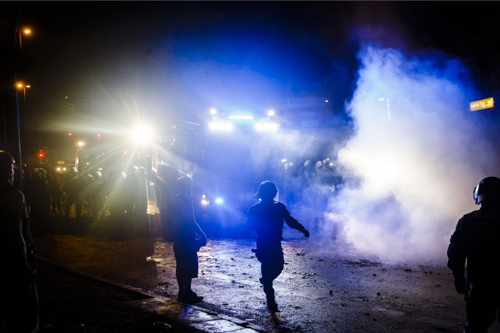 Urheberrechtlich geschuetzte Aufnahmen. Jede Verwendung ist honorarpflichtig und muss beim Urheber vorher angezeigt werden!  [CREDIT: Lars Berg / WWW.LARSBERG.EU Ê- Lars Berg, Von der Tinnenstrasse 13, 48145 Muenster, Germany, mobile +49 179 1379630, Bank: Commerzbank Mnster, IBAN: DE09 4008 0040 0600 9372 00 BIC: DRES DE FF 400, Finanzamt Muenster-Innenstadt, Steuernummer 337/5017/1774, USt-IdNr. DE247738150 - Verwendung nur gegen Namensnennung, Beleg und Honorar entsprechend aktueller MFMPreisliste zzgl. 7 Prozent MwSt - Bei der Verwendung ausserhalb journalistischer Berichterstattung (z.B. Werbung etc.) bitte vorher mit dem Autor Kontakt aufnehmen. Es wird grundsaetzlich keine Einholung von Persoenlichkeits-, Kunst- oder Markenrechten zugesichert, es sei denn, dies ist hier in der Bildbeschriftung ausdruecklich vermerkt. Die Einholung dieser Rechte obliegt dem Nutzer. Es gelten die unter WWW.LARSBERG.EU aufgefhrten AGB. - NO MODEL RELEASE - ]