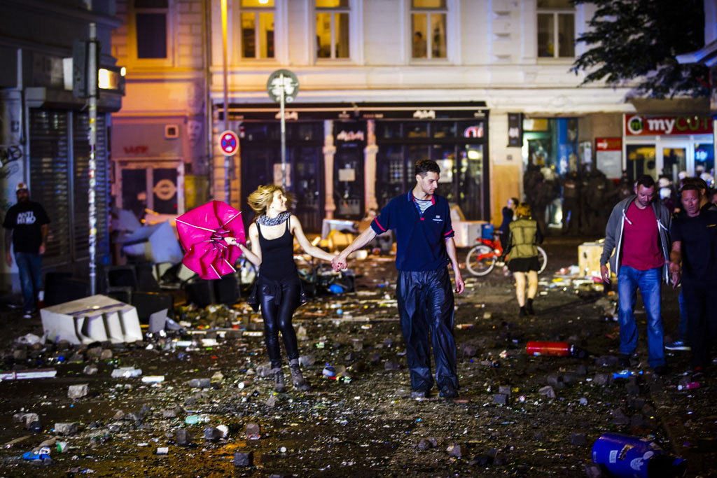 Urheberrechtlich geschuetzte Aufnahmen. Jede Verwendung ist honorarpflichtig und muss beim Urheber vorher angezeigt werden!  [CREDIT: Lars Berg / WWW.LARSBERG.EU Ê- Lars Berg, Von der Tinnenstrasse 13, 48145 Muenster, Germany, mobile +49 179 1379630, Bank: Commerzbank Mnster, IBAN: DE09 4008 0040 0600 9372 00 BIC: DRES DE FF 400, Finanzamt Muenster-Innenstadt, Steuernummer 337/5017/1774, USt-IdNr. DE247738150 - Verwendung nur gegen Namensnennung, Beleg und Honorar entsprechend aktueller MFMPreisliste zzgl. 7 Prozent MwSt - Bei der Verwendung ausserhalb journalistischer Berichterstattung (z.B. Werbung etc.) bitte vorher mit dem Autor Kontakt aufnehmen. Es wird grundsaetzlich keine Einholung von Persoenlichkeits-, Kunst- oder Markenrechten zugesichert, es sei denn, dies ist hier in der Bildbeschriftung ausdruecklich vermerkt. Die Einholung dieser Rechte obliegt dem Nutzer. Es gelten die unter WWW.LARSBERG.EU aufgefhrten AGB. - NO MODEL RELEASE - ]