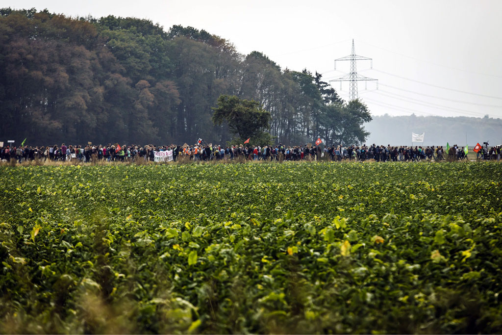 Urheberrechtlich Geschuetzte Aufnahmen. Jede Verwendung ist honorarpflichtig und muss beim Urheber angezeigt werden!  [CREDIT: WWW.LARSBERG.EU Ê- Lars Berg, Von der Tinnenstrasse 13, 48145 Muenster, Germany, mobile +49 179 1379630, Bank: Dresdner Bank ÊKonto: 06 009 372 00, BLZ 400 800 40, IBAN: DE09 4008 0040 0600 9372 00 BIC: DRES DE FF 400, Finanzamt Muenster-Innenstadt, Steuernummer 337/5017/1774, USt-IdNr. DE247738150 - Verwendung nur gegen Namensnennung, Beleg und Honorar entsprechend aktueller MFM Preisliste zzgl. 7 Prozent MwSt - Bei der Verwendung ausserhalb journalistischer Berichterstattung (z.B. Werbung etc.) bitte vorher mit dem Autor Kontakt aufnehmen. Es wird grundsaetzlich keine Einholung von Persoenlichkeits-, Kunst- oder Markenrechten zugesichert, es sei denn, dies ist hier in der Bildbeschriftung ausdruecklich vermerkt. Die Einholung dieser Rechte obliegt dem Nutzer. Es gelten die unter WWW.LARSBERG.EU aufgefuehrten AGB`s. - NO MODEL RELEASE - ]