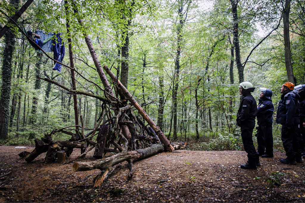 Urheberrechtlich Geschuetzte Aufnahmen. Jede Verwendung ist honorarpflichtig und muss beim Urheber angezeigt werden!  [CREDIT: WWW.LARSBERG.EU Ê- Lars Berg, Von der Tinnenstrasse 13, 48145 Muenster, Germany, mobile +49 179 1379630, Bank: Dresdner Bank ÊKonto: 06 009 372 00, BLZ 400 800 40, IBAN: DE09 4008 0040 0600 9372 00 BIC: DRES DE FF 400, Finanzamt Muenster-Innenstadt, Steuernummer 337/5017/1774, USt-IdNr. DE247738150 - Verwendung nur gegen Namensnennung, Beleg und Honorar entsprechend aktueller MFM Preisliste zzgl. 7 Prozent MwSt - Bei der Verwendung ausserhalb journalistischer Berichterstattung (z.B. Werbung etc.) bitte vorher mit dem Autor Kontakt aufnehmen. Es wird grundsaetzlich keine Einholung von Persoenlichkeits-, Kunst- oder Markenrechten zugesichert, es sei denn, dies ist hier in der Bildbeschriftung ausdruecklich vermerkt. Die Einholung dieser Rechte obliegt dem Nutzer. Es gelten die unter WWW.LARSBERG.EU aufgefuehrten AGB`s. - NO MODEL RELEASE - ]
