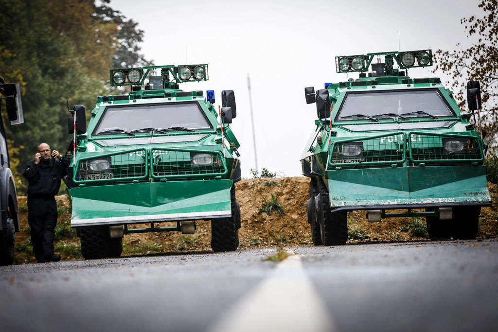 Urheberrechtlich Geschuetzte Aufnahmen. Jede Verwendung ist honorarpflichtig und muss beim Urheber angezeigt werden!  [CREDIT: WWW.LARSBERG.EU Ê- Lars Berg, Von der Tinnenstrasse 13, 48145 Muenster, Germany, mobile +49 179 1379630, Bank: Dresdner Bank ÊKonto: 06 009 372 00, BLZ 400 800 40, IBAN: DE09 4008 0040 0600 9372 00 BIC: DRES DE FF 400, Finanzamt Muenster-Innenstadt, Steuernummer 337/5017/1774, USt-IdNr. DE247738150 - Verwendung nur gegen Namensnennung, Beleg und Honorar entsprechend aktueller MFM Preisliste zzgl. 7 Prozent MwSt - Bei der Verwendung ausserhalb journalistischer Berichterstattung (z.B. Werbung etc.) bitte vorher mit dem Autor Kontakt aufnehmen. Es wird grundsaetzlich keine Einholung von Persoenlichkeits-, Kunst- oder Markenrechten zugesichert, es sei denn, dies ist hier in der Bildbeschriftung ausdruecklich vermerkt. Die Einholung dieser Rechte obliegt dem Nutzer. Es gelten die unter WWW.LARSBERG.EU aufgefuehrten AGB`s. - NO MODEL RELEASE - ]