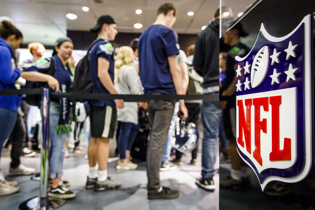 Urheberrechtlich Geschuetzte Aufnahmen. Jede Verwendung ist honorarpflichtig und muss beim Urheber angezeigt werden!  [CREDIT: WWW.LARSBERG.EU Ê- Lars Berg, Von der Tinnenstrasse 13, 48145 Muenster, Germany, mobile +49 179 1379630, Bank: Dresdner Bank ÊKonto: 06 009 372 00, BLZ 400 800 40, IBAN: DE09 4008 0040 0600 9372 00 BIC: DRES DE FF 400, Finanzamt Muenster-Innenstadt, Steuernummer 337/5017/1774, USt-IdNr. DE247738150 - Verwendung nur gegen Namensnennung, Beleg und Honorar entsprechend aktueller MFM Preisliste zzgl. 7 Prozent MwSt - Bei der Verwendung ausserhalb journalistischer Berichterstattung (z.B. Werbung etc.) bitte vorher mit dem Autor Kontakt aufnehmen. Es wird grundsaetzlich keine Einholung von Persoenlichkeits-, Kunst- oder Markenrechten zugesichert, es sei denn, dies ist hier in der Bildbeschriftung ausdruecklich vermerkt. Die Einholung dieser Rechte obliegt dem Nutzer. Es gelten die unter WWW.LARSBERG.EU aufgefuehrten AGB`s. - NO MODEL RELEASE - ]