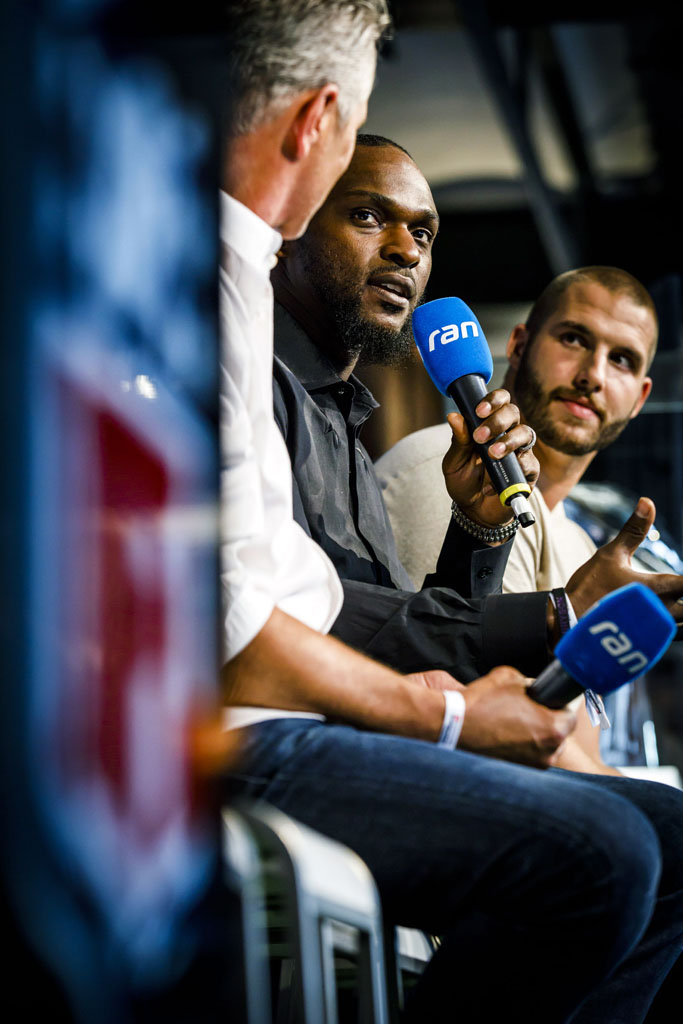 Urheberrechtlich Geschuetzte Aufnahmen. Jede Verwendung ist honorarpflichtig und muss beim Urheber angezeigt werden!  [CREDIT: WWW.LARSBERG.EU Ê- Lars Berg, Von der Tinnenstrasse 13, 48145 Muenster, Germany, mobile +49 179 1379630, Bank: Dresdner Bank ÊKonto: 06 009 372 00, BLZ 400 800 40, IBAN: DE09 4008 0040 0600 9372 00 BIC: DRES DE FF 400, Finanzamt Muenster-Innenstadt, Steuernummer 337/5017/1774, USt-IdNr. DE247738150 - Verwendung nur gegen Namensnennung, Beleg und Honorar entsprechend aktueller MFM Preisliste zzgl. 7 Prozent MwSt - Bei der Verwendung ausserhalb journalistischer Berichterstattung (z.B. Werbung etc.) bitte vorher mit dem Autor Kontakt aufnehmen. Es wird grundsaetzlich keine Einholung von Persoenlichkeits-, Kunst- oder Markenrechten zugesichert, es sei denn, dies ist hier in der Bildbeschriftung ausdruecklich vermerkt. Die Einholung dieser Rechte obliegt dem Nutzer. Es gelten die unter WWW.LARSBERG.EU aufgefuehrten AGB`s. - NO MODEL RELEASE - ]