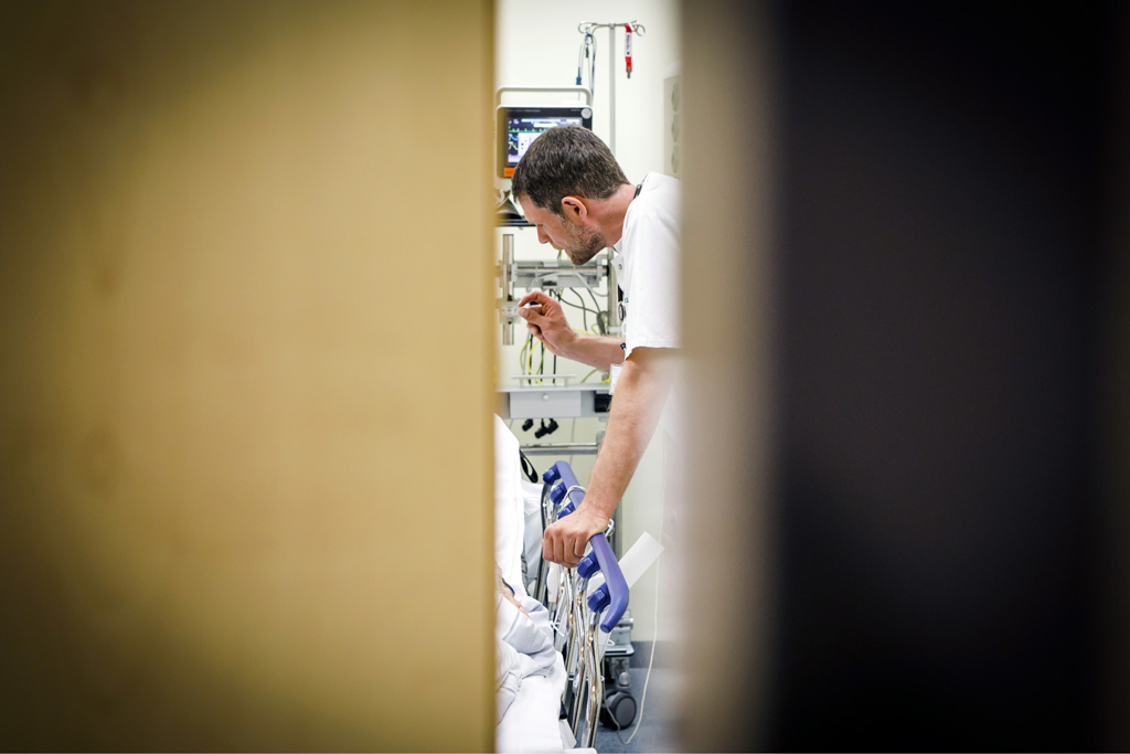 Urheberrechtlich geschuetzte Aufnahmen. Jede Verwendung ist honorarpflichtig und muss beim Urheber vorher angezeigt werden!  [CREDIT: Lars Berg / WWW.LARSBERG.EU Ê- Lars Berg, Von der Tinnenstrasse 13, 48145 Muenster, Germany, mobile +49 179 1379630, Bank: Commerzbank Mnster, IBAN: DE09 4008 0040 0600 9372 00 BIC: DRES DE FF 400, Finanzamt Muenster-Innenstadt, Steuernummer 337/5017/1774, USt-IdNr. DE247738150 - Verwendung nur gegen Namensnennung, Beleg und Honorar entsprechend aktueller MFMPreisliste zzgl. 7 Prozent MwSt - Bei der Verwendung ausserhalb journalistischer Berichterstattung (z.B. Werbung etc.) bitte vorher mit dem Autor Kontakt aufnehmen. Es wird grundsaetzlich keine Einholung von Persoenlichkeits-, Kunst- oder Markenrechten zugesichert, es sei denn, dies ist hier in der Bildbeschriftung ausdruecklich vermerkt. Die Einholung dieser Rechte obliegt dem Nutzer. Es gelten die unter WWW.LARSBERG.EU aufgefhrten AGB. - NO MODEL RELEASE - ]