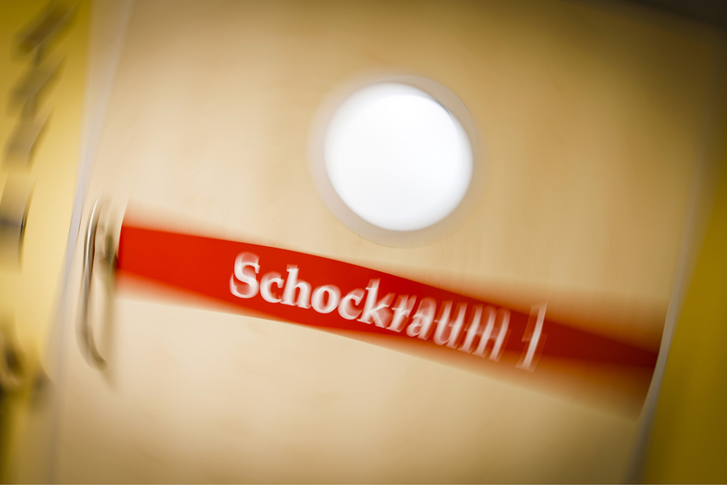 Urheberrechtlich geschuetzte Aufnahmen. Jede Verwendung ist honorarpflichtig und muss beim Urheber vorher angezeigt werden!  [CREDIT: Lars Berg / WWW.LARSBERG.EU Ê- Lars Berg, Von der Tinnenstrasse 13, 48145 Muenster, Germany, mobile +49 179 1379630, Bank: Commerzbank Mnster, IBAN: DE09 4008 0040 0600 9372 00 BIC: DRES DE FF 400, Finanzamt Muenster-Innenstadt, Steuernummer 337/5017/1774, USt-IdNr. DE247738150 - Verwendung nur gegen Namensnennung, Beleg und Honorar entsprechend aktueller MFMPreisliste zzgl. 7 Prozent MwSt - Bei der Verwendung ausserhalb journalistischer Berichterstattung (z.B. Werbung etc.) bitte vorher mit dem Autor Kontakt aufnehmen. Es wird grundsaetzlich keine Einholung von Persoenlichkeits-, Kunst- oder Markenrechten zugesichert, es sei denn, dies ist hier in der Bildbeschriftung ausdruecklich vermerkt. Die Einholung dieser Rechte obliegt dem Nutzer. Es gelten die unter WWW.LARSBERG.EU aufgefhrten AGB. - NO MODEL RELEASE - ]