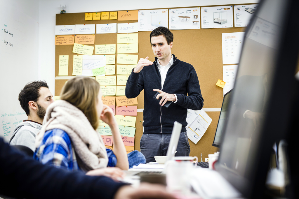 Urheberrechtlich geschuetzte Aufnahmen. Jede Verwendung ist honorarpflichtig und muss beim Urheber angezeigt werden!  [CREDIT: Lars Berg / WWW.LARSBERG.EU Ê- Lars Berg, Von der Tinnenstrasse 13, 48145 Muenster, Germany, mobile +49 179 1379630, Bank: Commerzbank Mnster, IBAN: DE09 4008 0040 0600 9372 00 BIC: DRES DE FF 400, Finanzamt Muenster-Innenstadt, Steuernummer 337/5017/1774, USt-IdNr. DE247738150 - Verwendung nur gegen Namensnennung, Beleg und Honorar entsprechend aktueller MFMPreisliste zzgl. 7 Prozent MwSt - Bei der Verwendung ausserhalb journalistischer Berichterstattung (z.B. Werbung etc.) bitte vorher mit dem Autor Kontakt aufnehmen. Es wird grundsaetzlich keine Einholung von Persoenlichkeits-, Kunst- oder Markenrechten zugesichert, es sei denn, dies ist hier in der Bildbeschriftung ausdruecklich vermerkt. Die Einholung dieser Rechte obliegt dem Nutzer. Es gelten die unter WWW.LARSBERG.EU aufgefhrten AGB. - NO MODEL RELEASE - ]