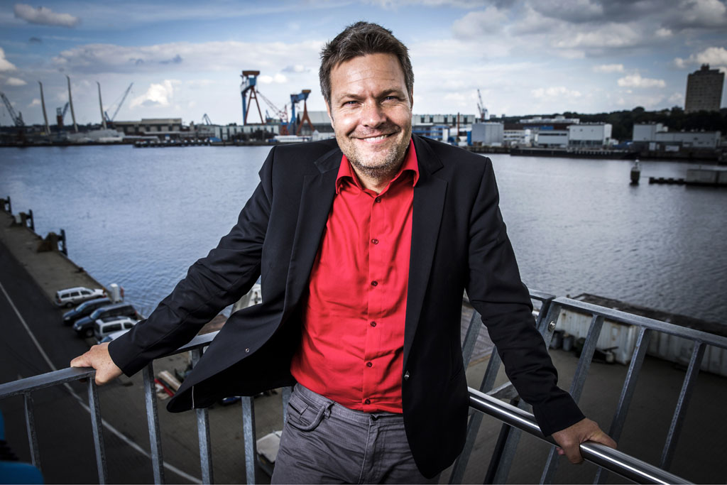 Urheberrechtlich geschuetzte Aufnahmen. Jede Verwendung ist honorarpflichtig und muss beim Urheber vorher angezeigt werden!  [CREDIT: Lars Berg / WWW.LARSBERG.EU Ê- Lars Berg, Von der Tinnenstrasse 13, 48145 Muenster, Germany, mobile +49 179 1379630, Bank: Commerzbank Mnster, IBAN: DE09 4008 0040 0600 9372 00 BIC: DRES DE FF 400, Finanzamt Muenster-Innenstadt, Steuernummer 337/5017/1774, USt-IdNr. DE247738150 - Verwendung nur gegen Namensnennung, Beleg und Honorar entsprechend aktueller MFMPreisliste zzgl. 7 Prozent MwSt - Bei der Verwendung ausserhalb journalistischer Berichterstattung (z.B. Werbung etc.) bitte vorher mit dem Autor Kontakt aufnehmen. Es wird grundsaetzlich keine Einholung von Persoenlichkeits-, Kunst- oder Markenrechten zugesichert, es sei denn, dies ist hier in der Bildbeschriftung ausdruecklich vermerkt. Die Einholung dieser Rechte obliegt dem Nutzer. Es gelten die unter WWW.LARSBERG.EU aufgefhrten AGB. - NO MODEL RELEASE - ]