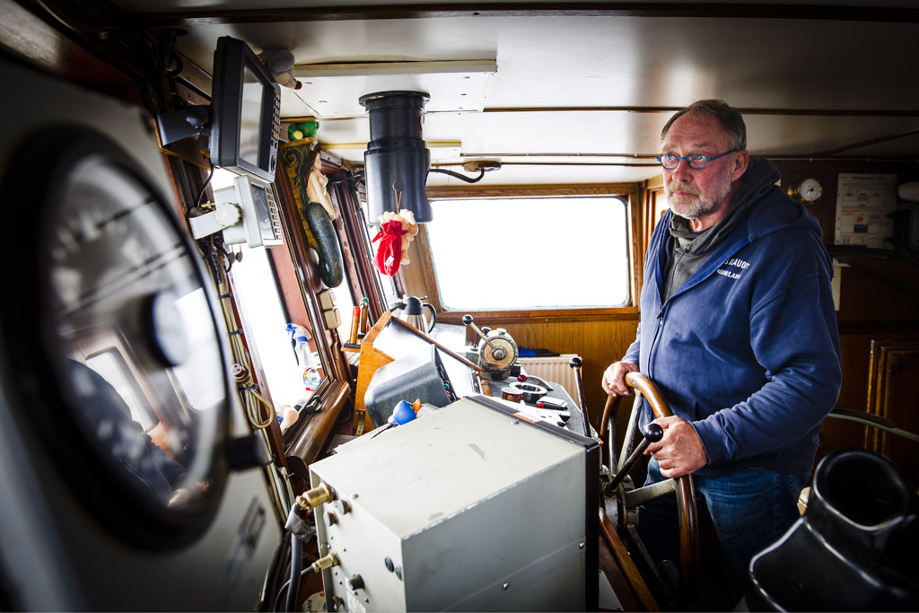Urheberrechtlich geschuetzte Aufnahmen. Jede Verwendung ist honorarpflichtig und muss beim Urheber vorher angezeigt werden!  [CREDIT: Lars Berg / WWW.LARSBERG.EU Ê- Lars Berg, Von der Tinnenstrasse 13, 48145 Muenster, Germany, mobile +49 179 1379630, Bank: Commerzbank Mnster, IBAN: DE09 4008 0040 0600 9372 00 BIC: DRES DE FF 400, Finanzamt Muenster-Innenstadt, Steuernummer 337/5017/1774, USt-IdNr. DE247738150 - Verwendung nur gegen Namensnennung, Beleg und Honorar entsprechend aktueller MFMPreisliste zzgl. 7 Prozent MwSt - Bei der Verwendung ausserhalb journalistischer Berichterstattung (z.B. Werbung etc.) bitte vorher mit dem Autor Kontakt aufnehmen. Es wird grundsaetzlich keine Einholung von Persoenlichkeits-, Kunst- oder Markenrechten zugesichert, es sei denn, dies ist hier in der Bildbeschriftung ausdruecklich vermerkt. Die Einholung dieser Rechte obliegt dem Nutzer. Es gelten die unter WWW.LARSBERG.EU aufgefhrten AGB. - NO MODEL RELEASE - ]