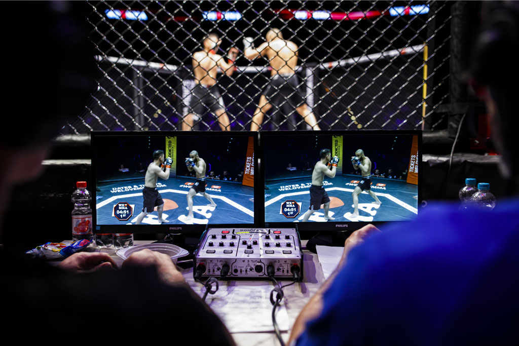 Urheberrechtlich geschuetzte Aufnahmen. Jede Verwendung ist honorarpflichtig und muss beim Urheber vorher angezeigt werden!  [CREDIT: Lars Berg / WWW.LARSBERG.EU Ê- Lars Berg, Von der Tinnenstrasse 13, 48145 Muenster, Germany, mobile +49 179 1379630, Bank: Commerzbank Mnster, IBAN: DE09 4008 0040 0600 9372 00 BIC: DRES DE FF 400, Finanzamt Muenster-Innenstadt, Steuernummer 337/5017/1774, USt-IdNr. DE247738150 - Verwendung nur gegen Namensnennung, Beleg und Honorar entsprechend aktueller MFMPreisliste zzgl. 7 Prozent MwSt - Bei der Verwendung ausserhalb journalistischer Berichterstattung (z.B. Werbung etc.) bitte vorher mit dem Autor Kontakt aufnehmen. Es wird grundsaetzlich keine Einholung von Persoenlichkeits-, Kunst- oder Markenrechten zugesichert, es sei denn, dies ist hier in der Bildbeschriftung ausdruecklich vermerkt. Die Einholung dieser Rechte obliegt dem Nutzer. Es gelten die unter WWW.LARSBERG.EU aufgefhrten AGB. - NO MODEL RELEASE - ]