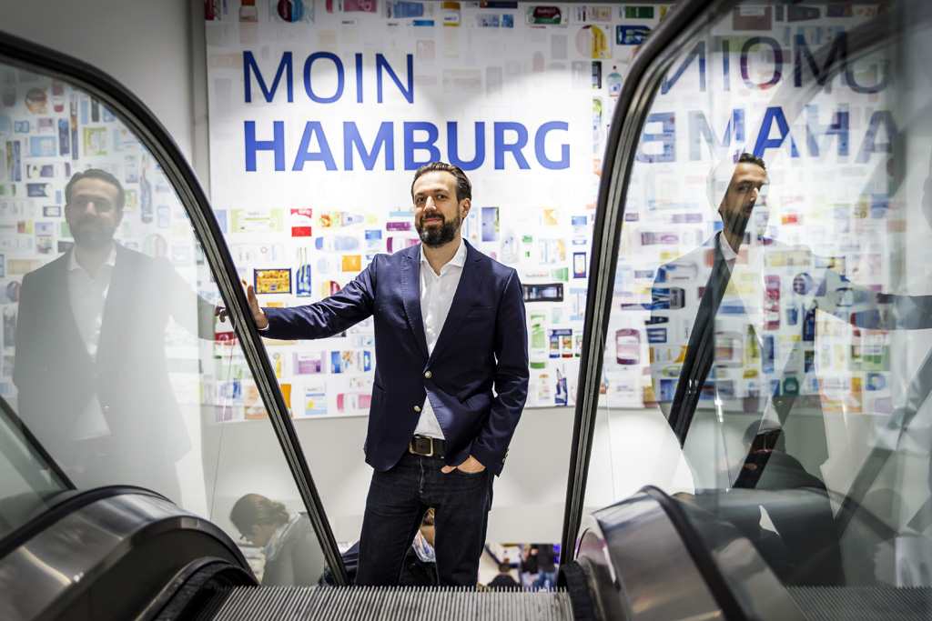 Urheberrechtlich geschuetzte Aufnahmen. Jede Verwendung ist honorarpflichtig und muss beim Urheber angezeigt werden!  [CREDIT: Lars Berg / WWW.LARSBERG.EU Ê- Lars Berg, Von der Tinnenstrasse 13, 48145 Muenster, Germany, mobile +49 179 1379630, Bank: Commerzbank Mnster, IBAN: DE09 4008 0040 0600 9372 00 BIC: DRES DE FF 400, Finanzamt Muenster-Innenstadt, Steuernummer 337/5017/1774, USt-IdNr. DE247738150 - Verwendung nur gegen Namensnennung, Beleg und Honorar entsprechend aktueller MFMPreisliste zzgl. 7 Prozent MwSt - Bei der Verwendung ausserhalb journalistischer Berichterstattung (z.B. Werbung etc.) bitte vorher mit dem Autor Kontakt aufnehmen. Es wird grundsaetzlich keine Einholung von Persoenlichkeits-, Kunst- oder Markenrechten zugesichert, es sei denn, dies ist hier in der Bildbeschriftung ausdruecklich vermerkt. Die Einholung dieser Rechte obliegt dem Nutzer. Es gelten die unter WWW.LARSBERG.EU aufgefhrten AGB. - NO MODEL RELEASE - ]