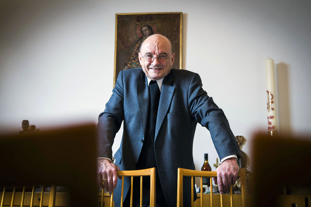 Urheberrechtlich geschuetzte Aufnahmen. Jede Verwendung ist honorarpflichtig und muss beim Urheber angezeigt werden!  [CREDIT: Lars Berg / WWW.LARSBERG.EU Ê- Lars Berg, Von der Tinnenstrasse 13, 48145 Muenster, Germany, mobile +49 179 1379630, Bank: Commerzbank Mnster, IBAN: DE09 4008 0040 0600 9372 00 BIC: DRES DE FF 400, Finanzamt Muenster-Innenstadt, Steuernummer 337/5017/1774, USt-IdNr. DE247738150 - Verwendung nur gegen Namensnennung, Beleg und Honorar entsprechend aktueller MFMPreisliste zzgl. 7 Prozent MwSt - Bei der Verwendung ausserhalb journalistischer Berichterstattung (z.B. Werbung etc.) bitte vorher mit dem Autor Kontakt aufnehmen. Es wird grundsaetzlich keine Einholung von Persoenlichkeits-, Kunst- oder Markenrechten zugesichert, es sei denn, dies ist hier in der Bildbeschriftung ausdruecklich vermerkt. Die Einholung dieser Rechte obliegt dem Nutzer. Es gelten die unter WWW.LARSBERG.EU aufgefhrten AGB. - NO MODEL RELEASE - ]