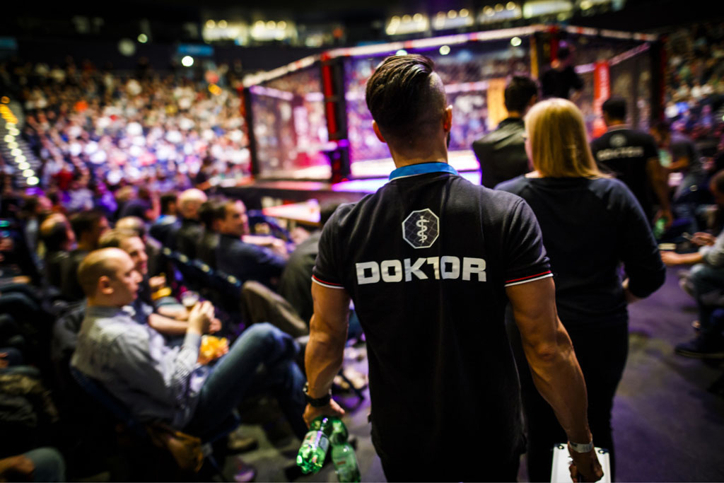 Urheberrechtlich geschuetzte Aufnahmen. Jede Verwendung ist honorarpflichtig und muss beim Urheber vorher angezeigt werden!  [CREDIT: Lars Berg / WWW.LARSBERG.EU Ê- Lars Berg, Von der Tinnenstrasse 13, 48145 Muenster, Germany, mobile +49 179 1379630, Bank: Commerzbank Mnster, IBAN: DE09 4008 0040 0600 9372 00 BIC: DRES DE FF 400, Finanzamt Muenster-Innenstadt, Steuernummer 337/5017/1774, USt-IdNr. DE247738150 - Verwendung nur gegen Namensnennung, Beleg und Honorar entsprechend aktueller MFMPreisliste zzgl. 7 Prozent MwSt - Bei der Verwendung ausserhalb journalistischer Berichterstattung (z.B. Werbung etc.) bitte vorher mit dem Autor Kontakt aufnehmen. Es wird grundsaetzlich keine Einholung von Persoenlichkeits-, Kunst- oder Markenrechten zugesichert, es sei denn, dies ist hier in der Bildbeschriftung ausdruecklich vermerkt. Die Einholung dieser Rechte obliegt dem Nutzer. Es gelten die unter WWW.LARSBERG.EU aufgefhrten AGB. - NO MODEL RELEASE - ]