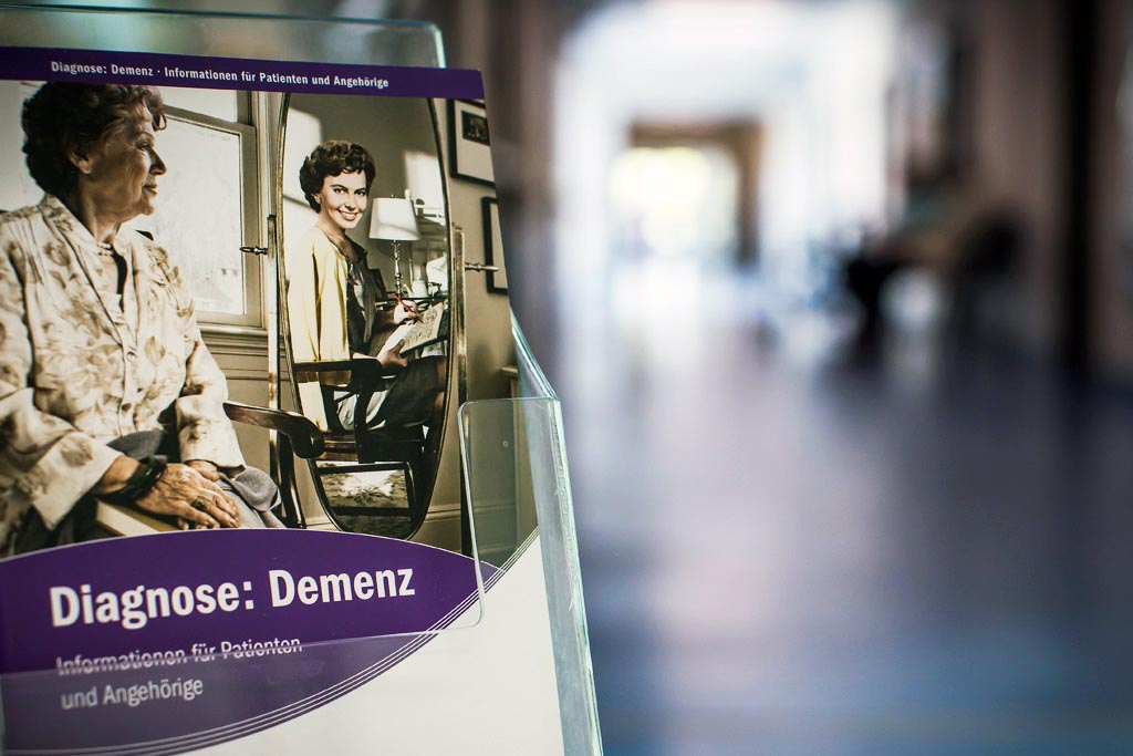 Urheberrechtlich geschuetzte Aufnahmen. Jede Verwendung ist honorarpflichtig und muss beim Urheber angezeigt werden!  [CREDIT: Lars Berg / WWW.LARSBERG.EU Ê- Lars Berg, Von der Tinnenstrasse 13, 48145 Muenster, Germany, mobile +49 179 1379630, Bank: Commerzbank Mnster, IBAN: DE09 4008 0040 0600 9372 00 BIC: DRES DE FF 400, Finanzamt Muenster-Innenstadt, Steuernummer 337/5017/1774, USt-IdNr. DE247738150 - Verwendung nur gegen Namensnennung, Beleg und Honorar entsprechend aktueller MFMPreisliste zzgl. 7 Prozent MwSt - Bei der Verwendung ausserhalb journalistischer Berichterstattung (z.B. Werbung etc.) bitte vorher mit dem Autor Kontakt aufnehmen. Es wird grundsaetzlich keine Einholung von Persoenlichkeits-, Kunst- oder Markenrechten zugesichert, es sei denn, dies ist hier in der Bildbeschriftung ausdruecklich vermerkt. Die Einholung dieser Rechte obliegt dem Nutzer. Es gelten die unter WWW.LARSBERG.EU aufgefhrten AGB. - NO MODEL RELEASE - ]