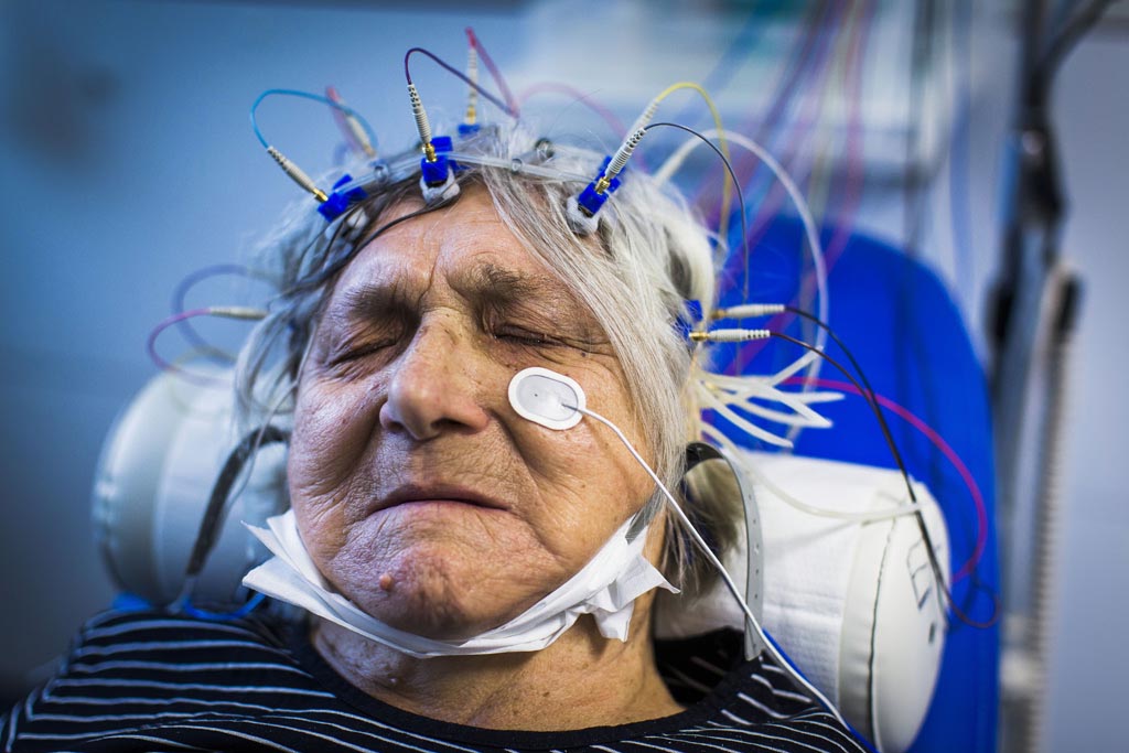 Urheberrechtlich geschuetzte Aufnahmen. Jede Verwendung ist honorarpflichtig und muss beim Urheber angezeigt werden!  [CREDIT: Lars Berg / WWW.LARSBERG.EU Ê- Lars Berg, Von der Tinnenstrasse 13, 48145 Muenster, Germany, mobile +49 179 1379630, Bank: Commerzbank Mnster, IBAN: DE09 4008 0040 0600 9372 00 BIC: DRES DE FF 400, Finanzamt Muenster-Innenstadt, Steuernummer 337/5017/1774, USt-IdNr. DE247738150 - Verwendung nur gegen Namensnennung, Beleg und Honorar entsprechend aktueller MFMPreisliste zzgl. 7 Prozent MwSt - Bei der Verwendung ausserhalb journalistischer Berichterstattung (z.B. Werbung etc.) bitte vorher mit dem Autor Kontakt aufnehmen. Es wird grundsaetzlich keine Einholung von Persoenlichkeits-, Kunst- oder Markenrechten zugesichert, es sei denn, dies ist hier in der Bildbeschriftung ausdruecklich vermerkt. Die Einholung dieser Rechte obliegt dem Nutzer. Es gelten die unter WWW.LARSBERG.EU aufgefhrten AGB. - NO MODEL RELEASE - ]