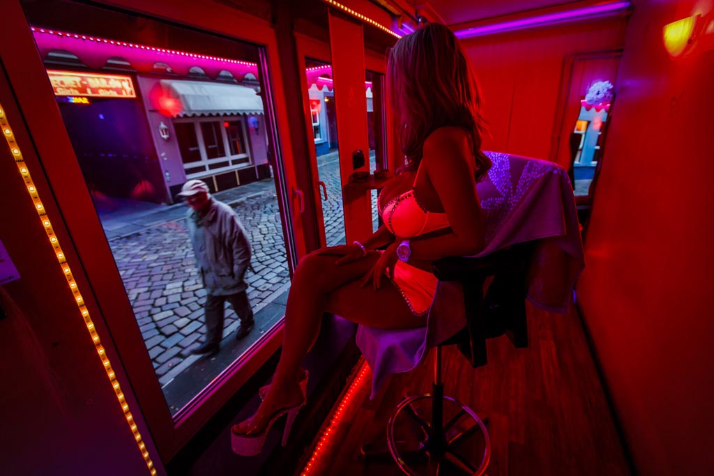 Urheberrechtlich geschuetzte Aufnahmen. Jede Verwendung ist honorarpflichtig und muss beim Urheber angezeigt werden!  [CREDIT: Lars Berg / WWW.LARSBERG.EU Ê- Lars Berg, Von der Tinnenstrasse 13, 48145 Muenster, Germany, mobile +49 179 1379630, Bank: Commerzbank Mnster, IBAN: DE09 4008 0040 0600 9372 00 BIC: DRES DE FF 400, Finanzamt Muenster-Innenstadt, Steuernummer 337/5017/1774, USt-IdNr. DE247738150 - Verwendung nur gegen Namensnennung, Beleg und Honorar entsprechend aktueller MFMPreisliste zzgl. 7 Prozent MwSt - Bei der Verwendung ausserhalb journalistischer Berichterstattung (z.B. Werbung etc.) bitte vorher mit dem Autor Kontakt aufnehmen. Es wird grundsaetzlich keine Einholung von Persoenlichkeits-, Kunst- oder Markenrechten zugesichert, es sei denn, dies ist hier in der Bildbeschriftung ausdruecklich vermerkt. Die Einholung dieser Rechte obliegt dem Nutzer. Es gelten die unter WWW.LARSBERG.EU aufgefhrten AGB. - NO MODEL RELEASE - ]