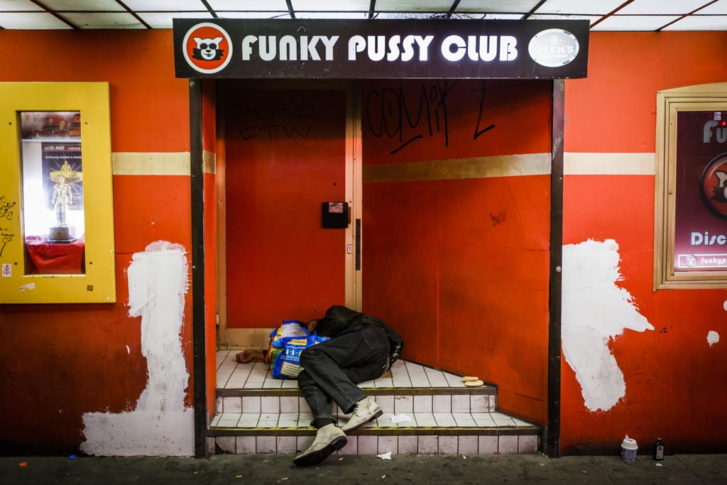 Urheberrechtlich geschuetzte Aufnahmen. Jede Verwendung ist honorarpflichtig und muss beim Urheber angezeigt werden!  [CREDIT: Lars Berg / WWW.LARSBERG.EU Ê- Lars Berg, Von der Tinnenstrasse 13, 48145 Muenster, Germany, mobile +49 179 1379630, Bank: Commerzbank Mnster, IBAN: DE09 4008 0040 0600 9372 00 BIC: DRES DE FF 400, Finanzamt Muenster-Innenstadt, Steuernummer 337/5017/1774, USt-IdNr. DE247738150 - Verwendung nur gegen Namensnennung, Beleg und Honorar entsprechend aktueller MFMPreisliste zzgl. 7 Prozent MwSt - Bei der Verwendung ausserhalb journalistischer Berichterstattung (z.B. Werbung etc.) bitte vorher mit dem Autor Kontakt aufnehmen. Es wird grundsaetzlich keine Einholung von Persoenlichkeits-, Kunst- oder Markenrechten zugesichert, es sei denn, dies ist hier in der Bildbeschriftung ausdruecklich vermerkt. Die Einholung dieser Rechte obliegt dem Nutzer. Es gelten die unter WWW.LARSBERG.EU aufgefhrten AGB. - NO MODEL RELEASE - ]