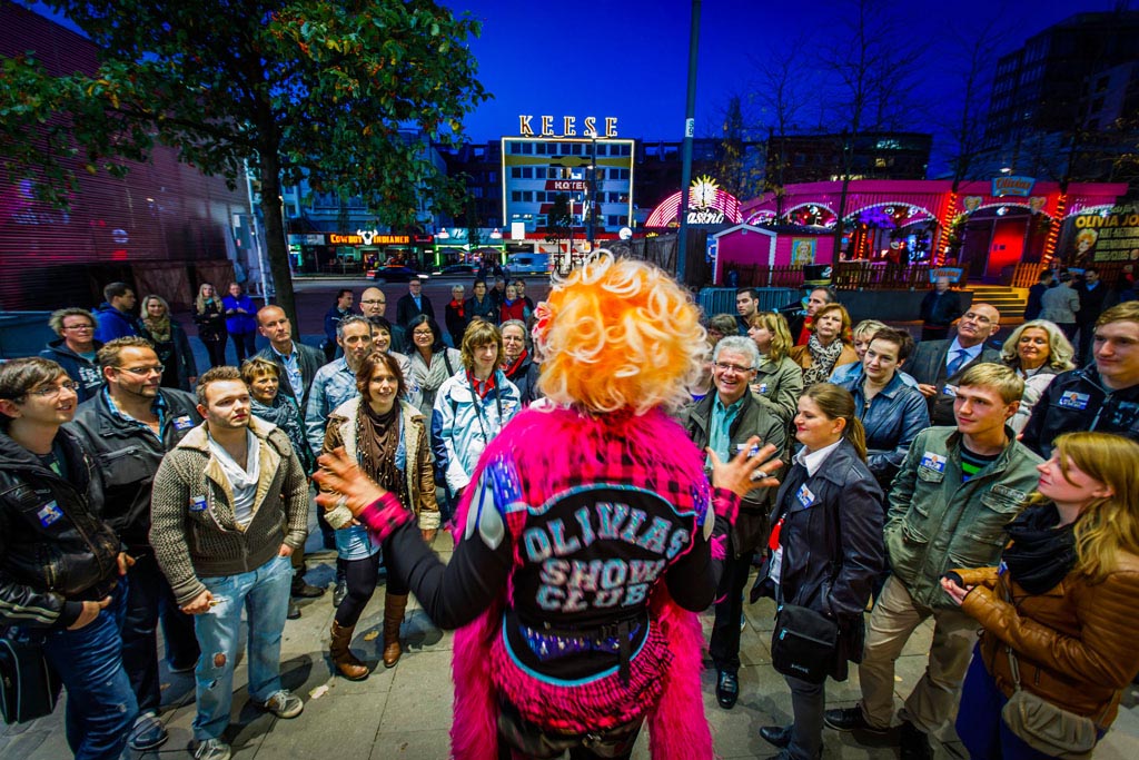 Urheberrechtlich geschuetzte Aufnahmen. Jede Verwendung ist honorarpflichtig und muss beim Urheber angezeigt werden!  [CREDIT: Lars Berg / WWW.LARSBERG.EU Ê- Lars Berg, Von der Tinnenstrasse 13, 48145 Muenster, Germany, mobile +49 179 1379630, Bank: Commerzbank Mnster, IBAN: DE09 4008 0040 0600 9372 00 BIC: DRES DE FF 400, Finanzamt Muenster-Innenstadt, Steuernummer 337/5017/1774, USt-IdNr. DE247738150 - Verwendung nur gegen Namensnennung, Beleg und Honorar entsprechend aktueller MFMPreisliste zzgl. 7 Prozent MwSt - Bei der Verwendung ausserhalb journalistischer Berichterstattung (z.B. Werbung etc.) bitte vorher mit dem Autor Kontakt aufnehmen. Es wird grundsaetzlich keine Einholung von Persoenlichkeits-, Kunst- oder Markenrechten zugesichert, es sei denn, dies ist hier in der Bildbeschriftung ausdruecklich vermerkt. Die Einholung dieser Rechte obliegt dem Nutzer. Es gelten die unter WWW.LARSBERG.EU aufgefhrten AGB. - NO MODEL RELEASE - ]