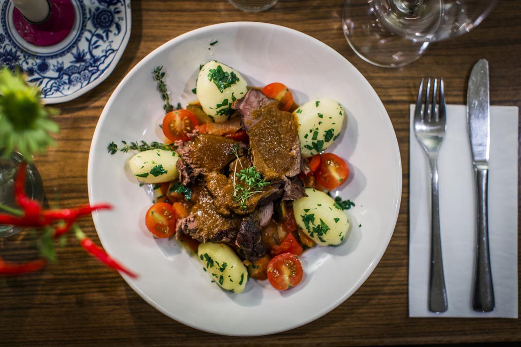 Urheberrechtlich geschuetzte Aufnahmen. Jede Verwendung ist honorarpflichtig und muss beim Urheber angezeigt werden!  [CREDIT: Lars Berg / WWW.LARSBERG.EU Ê- Lars Berg, Von der Tinnenstrasse 13, 48145 Muenster, Germany, mobile +49 179 1379630, Bank: Commerzbank Mnster, IBAN: DE09 4008 0040 0600 9372 00 BIC: DRES DE FF 400, Finanzamt Muenster-Innenstadt, Steuernummer 337/5017/1774, USt-IdNr. DE247738150 - Verwendung nur gegen Namensnennung, Beleg und Honorar entsprechend aktueller MFMPreisliste zzgl. 7 Prozent MwSt - Bei der Verwendung ausserhalb journalistischer Berichterstattung (z.B. Werbung etc.) bitte vorher mit dem Autor Kontakt aufnehmen. Es wird grundsaetzlich keine Einholung von Persoenlichkeits-, Kunst- oder Markenrechten zugesichert, es sei denn, dies ist hier in der Bildbeschriftung ausdruecklich vermerkt. Die Einholung dieser Rechte obliegt dem Nutzer. Es gelten die unter WWW.LARSBERG.EU aufgefhrten AGB. - NO MODEL RELEASE - ]