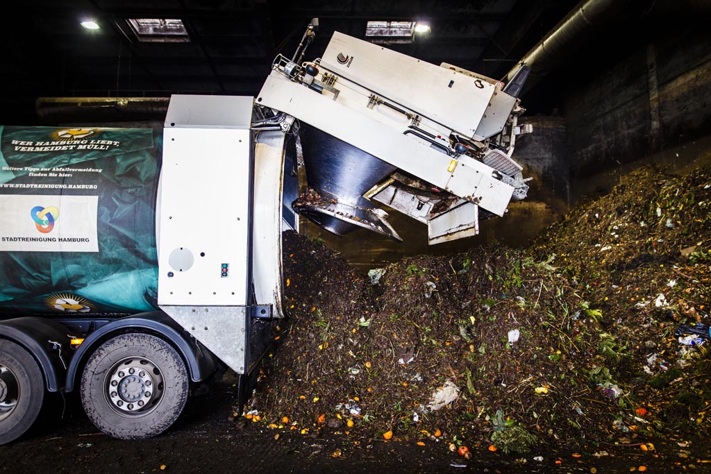 Urheberrechtlich geschuetzte Aufnahmen. Jede Verwendung ist honorarpflichtig und muss beim Urheber angezeigt werden!  [CREDIT: Lars Berg / WWW.LARSBERG.EU Ê- Lars Berg, Von der Tinnenstrasse 13, 48145 Muenster, Germany, mobile +49 179 1379630, Bank: Commerzbank Mnster, IBAN: DE09 4008 0040 0600 9372 00 BIC: DRES DE FF 400, Finanzamt Muenster-Innenstadt, Steuernummer 337/5017/1774, USt-IdNr. DE247738150 - Verwendung nur gegen Namensnennung, Beleg und Honorar entsprechend aktueller MFMPreisliste zzgl. 7 Prozent MwSt - Bei der Verwendung ausserhalb journalistischer Berichterstattung (z.B. Werbung etc.) bitte vorher mit dem Autor Kontakt aufnehmen. Es wird grundsaetzlich keine Einholung von Persoenlichkeits-, Kunst- oder Markenrechten zugesichert, es sei denn, dies ist hier in der Bildbeschriftung ausdruecklich vermerkt. Die Einholung dieser Rechte obliegt dem Nutzer. Es gelten die unter WWW.LARSBERG.EU aufgefhrten AGB. - NO MODEL RELEASE - ]