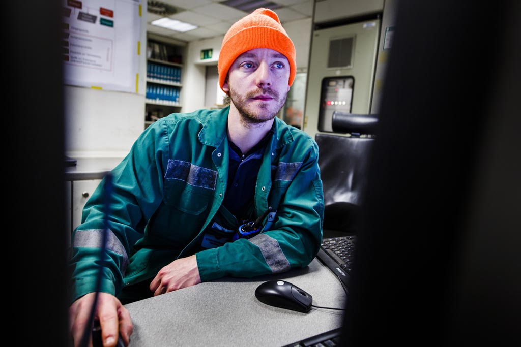 Urheberrechtlich geschuetzte Aufnahmen. Jede Verwendung ist honorarpflichtig und muss beim Urheber angezeigt werden!  [CREDIT: Lars Berg / WWW.LARSBERG.EU Ê- Lars Berg, Von der Tinnenstrasse 13, 48145 Muenster, Germany, mobile +49 179 1379630, Bank: Commerzbank Mnster, IBAN: DE09 4008 0040 0600 9372 00 BIC: DRES DE FF 400, Finanzamt Muenster-Innenstadt, Steuernummer 337/5017/1774, USt-IdNr. DE247738150 - Verwendung nur gegen Namensnennung, Beleg und Honorar entsprechend aktueller MFMPreisliste zzgl. 7 Prozent MwSt - Bei der Verwendung ausserhalb journalistischer Berichterstattung (z.B. Werbung etc.) bitte vorher mit dem Autor Kontakt aufnehmen. Es wird grundsaetzlich keine Einholung von Persoenlichkeits-, Kunst- oder Markenrechten zugesichert, es sei denn, dies ist hier in der Bildbeschriftung ausdruecklich vermerkt. Die Einholung dieser Rechte obliegt dem Nutzer. Es gelten die unter WWW.LARSBERG.EU aufgefhrten AGB. - NO MODEL RELEASE - ]