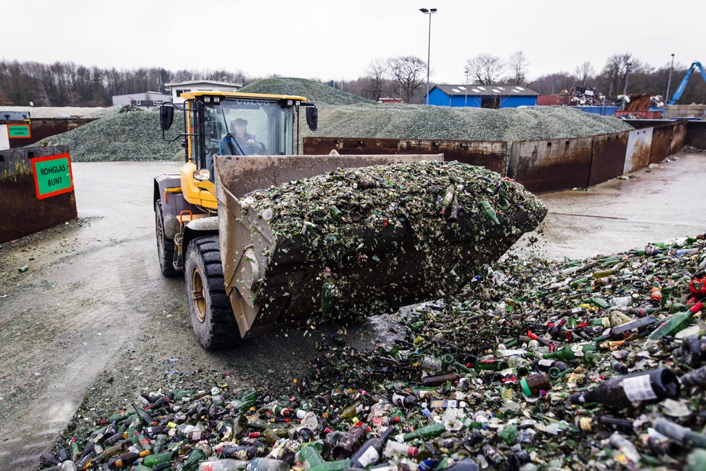 Urheberrechtlich geschuetzte Aufnahmen. Jede Verwendung ist honorarpflichtig und muss beim Urheber angezeigt werden!  [CREDIT: Lars Berg / WWW.LARSBERG.EU Ê- Lars Berg, Von der Tinnenstrasse 13, 48145 Muenster, Germany, mobile +49 179 1379630, Bank: Commerzbank Mnster, IBAN: DE09 4008 0040 0600 9372 00 BIC: DRES DE FF 400, Finanzamt Muenster-Innenstadt, Steuernummer 337/5017/1774, USt-IdNr. DE247738150 - Verwendung nur gegen Namensnennung, Beleg und Honorar entsprechend aktueller MFMPreisliste zzgl. 7 Prozent MwSt - Bei der Verwendung ausserhalb journalistischer Berichterstattung (z.B. Werbung etc.) bitte vorher mit dem Autor Kontakt aufnehmen. Es wird grundsaetzlich keine Einholung von Persoenlichkeits-, Kunst- oder Markenrechten zugesichert, es sei denn, dies ist hier in der Bildbeschriftung ausdruecklich vermerkt. Die Einholung dieser Rechte obliegt dem Nutzer. Es gelten die unter WWW.LARSBERG.EU aufgefhrten AGB. - NO MODEL RELEASE - ]