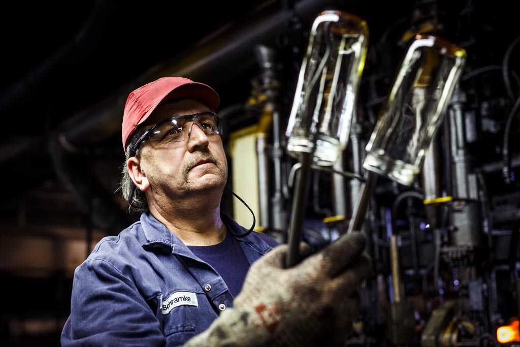 Urheberrechtlich geschuetzte Aufnahmen. Jede Verwendung ist honorarpflichtig und muss beim Urheber angezeigt werden!  [CREDIT: Lars Berg / WWW.LARSBERG.EU Ê- Lars Berg, Von der Tinnenstrasse 13, 48145 Muenster, Germany, mobile +49 179 1379630, Bank: Commerzbank Mnster, IBAN: DE09 4008 0040 0600 9372 00 BIC: DRES DE FF 400, Finanzamt Muenster-Innenstadt, Steuernummer 337/5017/1774, USt-IdNr. DE247738150 - Verwendung nur gegen Namensnennung, Beleg und Honorar entsprechend aktueller MFMPreisliste zzgl. 7 Prozent MwSt - Bei der Verwendung ausserhalb journalistischer Berichterstattung (z.B. Werbung etc.) bitte vorher mit dem Autor Kontakt aufnehmen. Es wird grundsaetzlich keine Einholung von Persoenlichkeits-, Kunst- oder Markenrechten zugesichert, es sei denn, dies ist hier in der Bildbeschriftung ausdruecklich vermerkt. Die Einholung dieser Rechte obliegt dem Nutzer. Es gelten die unter WWW.LARSBERG.EU aufgefhrten AGB. - NO MODEL RELEASE - ]