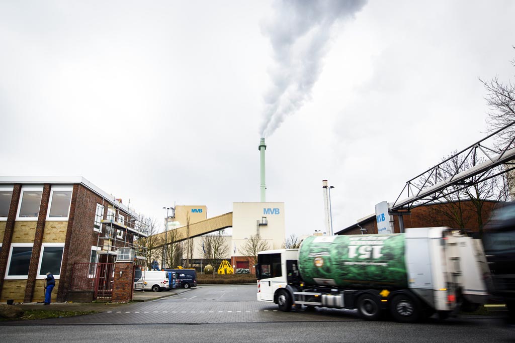 Urheberrechtlich geschuetzte Aufnahmen. Jede Verwendung ist honorarpflichtig und muss beim Urheber angezeigt werden!  [CREDIT: Lars Berg / WWW.LARSBERG.EU Ê- Lars Berg, Von der Tinnenstrasse 13, 48145 Muenster, Germany, mobile +49 179 1379630, Bank: Commerzbank Mnster, IBAN: DE09 4008 0040 0600 9372 00 BIC: DRES DE FF 400, Finanzamt Muenster-Innenstadt, Steuernummer 337/5017/1774, USt-IdNr. DE247738150 - Verwendung nur gegen Namensnennung, Beleg und Honorar entsprechend aktueller MFMPreisliste zzgl. 7 Prozent MwSt - Bei der Verwendung ausserhalb journalistischer Berichterstattung (z.B. Werbung etc.) bitte vorher mit dem Autor Kontakt aufnehmen. Es wird grundsaetzlich keine Einholung von Persoenlichkeits-, Kunst- oder Markenrechten zugesichert, es sei denn, dies ist hier in der Bildbeschriftung ausdruecklich vermerkt. Die Einholung dieser Rechte obliegt dem Nutzer. Es gelten die unter WWW.LARSBERG.EU aufgefhrten AGB. - NO MODEL RELEASE - ]