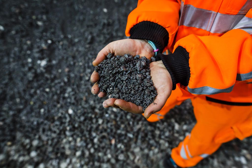Urheberrechtlich geschuetzte Aufnahmen. Jede Verwendung ist honorarpflichtig und muss beim Urheber angezeigt werden!  [CREDIT: Lars Berg / WWW.LARSBERG.EU Ê- Lars Berg, Von der Tinnenstrasse 13, 48145 Muenster, Germany, mobile +49 179 1379630, Bank: Commerzbank Mnster, IBAN: DE09 4008 0040 0600 9372 00 BIC: DRES DE FF 400, Finanzamt Muenster-Innenstadt, Steuernummer 337/5017/1774, USt-IdNr. DE247738150 - Verwendung nur gegen Namensnennung, Beleg und Honorar entsprechend aktueller MFMPreisliste zzgl. 7 Prozent MwSt - Bei der Verwendung ausserhalb journalistischer Berichterstattung (z.B. Werbung etc.) bitte vorher mit dem Autor Kontakt aufnehmen. Es wird grundsaetzlich keine Einholung von Persoenlichkeits-, Kunst- oder Markenrechten zugesichert, es sei denn, dies ist hier in der Bildbeschriftung ausdruecklich vermerkt. Die Einholung dieser Rechte obliegt dem Nutzer. Es gelten die unter WWW.LARSBERG.EU aufgefhrten AGB. - NO MODEL RELEASE - ]
