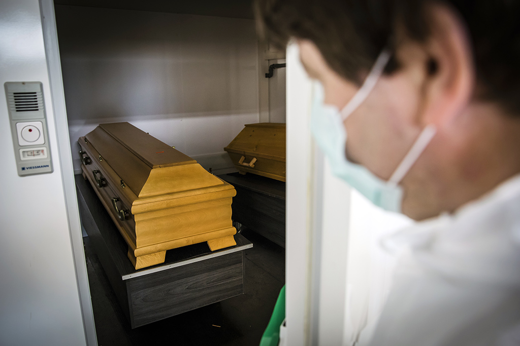 Urheberrechtlich geschuetzte Aufnahmen. Jede Verwendung ist honorarpflichtig und muss beim Urheber angezeigt werden!  [CREDIT: Lars Berg / WWW.LARSBERG.EU - Lars Berg, Von der Tinnenstrasse 13, 48145 Muenster, Germany, mobile +49 179 1379630, Bank: Commerzbank Mnster, IBAN: DE09 4008 0040 0600 9372 00 BIC: DRES DE FF 400, Finanzamt Muenster-Innenstadt, Steuernummer 337/5017/1774, USt-IdNr. DE247738150 - Verwendung nur gegen Namensnennung, Beleg und Honorar entsprechend aktueller MFMPreisliste zzgl. 7 Prozent MwSt - Bei der Verwendung ausserhalb journalistischer Berichterstattung (z.B. Werbung etc.) bitte vorher mit dem Autor Kontakt aufnehmen. Es wird grundsaetzlich keine Einholung von Persoenlichkeits-, Kunst- oder Markenrechten zugesichert, es sei denn, dies ist hier in der Bildbeschriftung ausdruecklich vermerkt. Die Einholung dieser Rechte obliegt dem Nutzer. Es gelten die unter WWW.LARSBERG.EU aufgefuehrten AGB. - NO MODEL RELEASE - ]