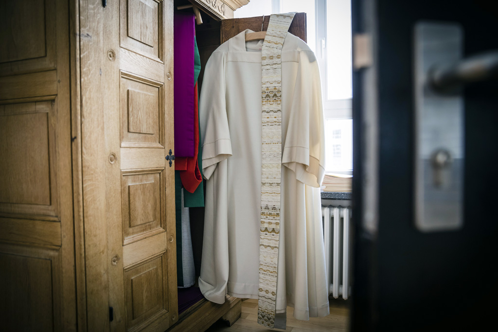 Urheberrechtlich Geschuetzte Aufnahmen.  [CREDIT: WWW.LARSBERG.EU Ê- Lars Berg, Von der Tinnenstrasse 13, 48145 Muenster, Germany, mobile +49 179 1379630, Bank: Dresdner Bank ÊKonto: 06 009 372 00, BLZ 400 800 40, IBAN: DE09 4008 0040 0600 9372 00 BIC: DRES DE FF 400, Finanzamt Muenster-Innenstadt, Steuernummer 337/5017/1774, USt-IdNr. DE247738150 - Verwendung nur gegen Namensnennung, Beleg und Honorar entsprechend aktueller MFMPreisliste zzgl. 7Prozent MwSt - Bei der Verwendung ausserhalb journalistischer Berichterstattung (z.B. Werbung etc.) bitte vorher mit dem Autor Kontakt aufnehmen. Es wird grundsaetzlich keine Einholung von Persoenlichkeits-, Kunst- oder Markenrechten zugesichert, es sei denn, dies ist hier in der Bildbeschriftung ausdruecklich vermerkt. Die Einholung dieser Rechte obliegt dem Nutzer. Es gelten die unter WWW.LARSBERG.EU aufgefhrten AGB`s. - NO MODEL RELEASE - ]