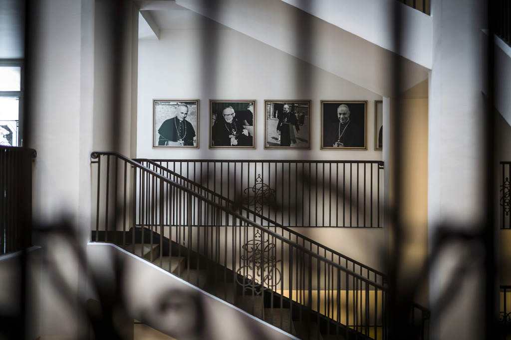 Urheberrechtlich Geschuetzte Aufnahmen.  [CREDIT: WWW.LARSBERG.EU Ê- Lars Berg, Von der Tinnenstrasse 13, 48145 Muenster, Germany, mobile +49 179 1379630, Bank: Dresdner Bank ÊKonto: 06 009 372 00, BLZ 400 800 40, IBAN: DE09 4008 0040 0600 9372 00 BIC: DRES DE FF 400, Finanzamt Muenster-Innenstadt, Steuernummer 337/5017/1774, USt-IdNr. DE247738150 - Verwendung nur gegen Namensnennung, Beleg und Honorar entsprechend aktueller MFMPreisliste zzgl. 7Prozent MwSt - Bei der Verwendung ausserhalb journalistischer Berichterstattung (z.B. Werbung etc.) bitte vorher mit dem Autor Kontakt aufnehmen. Es wird grundsaetzlich keine Einholung von Persoenlichkeits-, Kunst- oder Markenrechten zugesichert, es sei denn, dies ist hier in der Bildbeschriftung ausdruecklich vermerkt. Die Einholung dieser Rechte obliegt dem Nutzer. Es gelten die unter WWW.LARSBERG.EU aufgefhrten AGB`s. - NO MODEL RELEASE - ]