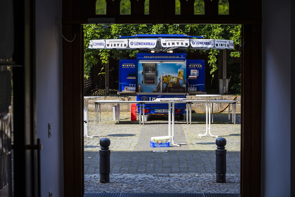 Urheberrechtlich Geschuetzte Aufnahmen.  [CREDIT: WWW.LARSBERG.EU Ê- Lars Berg, Von der Tinnenstrasse 13, 48145 Muenster, Germany, mobile +49 179 1379630, Bank: Dresdner Bank ÊKonto: 06 009 372 00, BLZ 400 800 40, IBAN: DE09 4008 0040 0600 9372 00 BIC: DRES DE FF 400, Finanzamt Muenster-Innenstadt, Steuernummer 337/5017/1774, USt-IdNr. DE247738150 - Verwendung nur gegen Namensnennung, Beleg und Honorar entsprechend aktueller MFMPreisliste zzgl. 7Prozent MwSt - Bei der Verwendung ausserhalb journalistischer Berichterstattung (z.B. Werbung etc.) bitte vorher mit dem Autor Kontakt aufnehmen. Es wird grundsaetzlich keine Einholung von Persoenlichkeits-, Kunst- oder Markenrechten zugesichert, es sei denn, dies ist hier in der Bildbeschriftung ausdruecklich vermerkt. Die Einholung dieser Rechte obliegt dem Nutzer. Es gelten die unter WWW.LARSBERG.EU aufgefhrten AGB`s. - NO MODEL RELEASE - ]