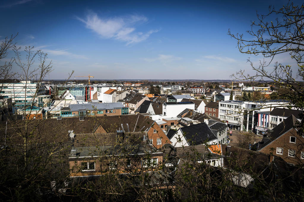 Urheberrechtlich geschuetzte Aufnahmen. Jede Verwendung ist honorarpflichtig und muss beim Urheber angezeigt werden!  [CREDIT: Lars Berg / WWW.LARSBERG.EU - Lars Berg, Von der Tinnenstrasse 13, 48145 Muenster, Germany, mobile +49 179 1379630, Bank: Commerzbank Mnster, IBAN: DE09 4008 0040 0600 9372 00 BIC: DRES DE FF 400, Finanzamt Muenster-Innenstadt, Steuernummer 337/5017/1774, USt-IdNr. DE247738150 - Verwendung nur gegen Namensnennung, Beleg und Honorar entsprechend aktueller MFMPreisliste zzgl. 7 Prozent MwSt - Bei der Verwendung ausserhalb journalistischer Berichterstattung (z.B. Werbung etc.) bitte vorher mit dem Autor Kontakt aufnehmen. Es wird grundsaetzlich keine Einholung von Persoenlichkeits-, Kunst- oder Markenrechten zugesichert, es sei denn, dies ist hier in der Bildbeschriftung ausdruecklich vermerkt. Die Einholung dieser Rechte obliegt dem Nutzer. Es gelten die unter WWW.LARSBERG.EU aufgefuehrten AGB. - NO MODEL RELEASE - ]
