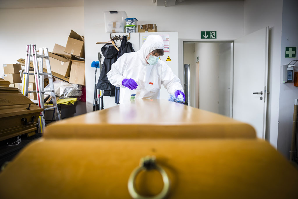 Urheberrechtlich geschuetzte Aufnahmen. Jede Verwendung ist honorarpflichtig und muss beim Urheber angezeigt werden!  [CREDIT: Lars Berg / WWW.LARSBERG.EU - Lars Berg, Von der Tinnenstrasse 13, 48145 Muenster, Germany, mobile +49 179 1379630, Bank: Commerzbank Mnster, IBAN: DE09 4008 0040 0600 9372 00 BIC: DRES DE FF 400, Finanzamt Muenster-Innenstadt, Steuernummer 337/5017/1774, USt-IdNr. DE247738150 - Verwendung nur gegen Namensnennung, Beleg und Honorar entsprechend aktueller MFMPreisliste zzgl. 7 Prozent MwSt - Bei der Verwendung ausserhalb journalistischer Berichterstattung (z.B. Werbung etc.) bitte vorher mit dem Autor Kontakt aufnehmen. Es wird grundsaetzlich keine Einholung von Persoenlichkeits-, Kunst- oder Markenrechten zugesichert, es sei denn, dies ist hier in der Bildbeschriftung ausdruecklich vermerkt. Die Einholung dieser Rechte obliegt dem Nutzer. Es gelten die unter WWW.LARSBERG.EU aufgefuehrten AGB. - NO MODEL RELEASE - ]