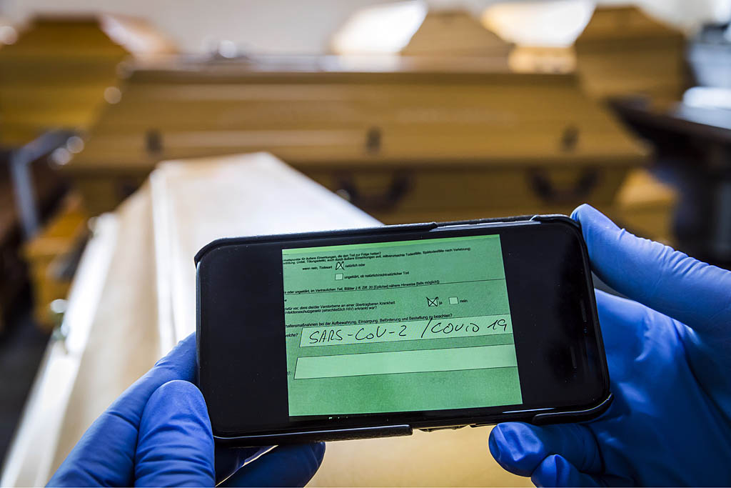 Urheberrechtlich geschuetzte Aufnahmen. Jede Verwendung ist honorarpflichtig und muss beim Urheber angezeigt werden!  [CREDIT: Lars Berg / WWW.LARSBERG.EU - Lars Berg, Von der Tinnenstrasse 13, 48145 Muenster, Germany, mobile +49 179 1379630, Bank: Commerzbank Mnster, IBAN: DE09 4008 0040 0600 9372 00 BIC: DRES DE FF 400, Finanzamt Muenster-Innenstadt, Steuernummer 337/5017/1774, USt-IdNr. DE247738150 - Verwendung nur gegen Namensnennung, Beleg und Honorar entsprechend aktueller MFMPreisliste zzgl. 7 Prozent MwSt - Bei der Verwendung ausserhalb journalistischer Berichterstattung (z.B. Werbung etc.) bitte vorher mit dem Autor Kontakt aufnehmen. Es wird grundsaetzlich keine Einholung von Persoenlichkeits-, Kunst- oder Markenrechten zugesichert, es sei denn, dies ist hier in der Bildbeschriftung ausdruecklich vermerkt. Die Einholung dieser Rechte obliegt dem Nutzer. Es gelten die unter WWW.LARSBERG.EU aufgefuehrten AGB. - NO MODEL RELEASE - ]