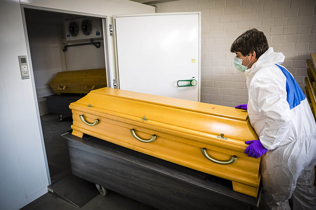 Urheberrechtlich geschuetzte Aufnahmen. Jede Verwendung ist honorarpflichtig und muss beim Urheber angezeigt werden!  [CREDIT: Lars Berg / WWW.LARSBERG.EU - Lars Berg, Von der Tinnenstrasse 13, 48145 Muenster, Germany, mobile +49 179 1379630, Bank: Commerzbank Mnster, IBAN: DE09 4008 0040 0600 9372 00 BIC: DRES DE FF 400, Finanzamt Muenster-Innenstadt, Steuernummer 337/5017/1774, USt-IdNr. DE247738150 - Verwendung nur gegen Namensnennung, Beleg und Honorar entsprechend aktueller MFMPreisliste zzgl. 7 Prozent MwSt - Bei der Verwendung ausserhalb journalistischer Berichterstattung (z.B. Werbung etc.) bitte vorher mit dem Autor Kontakt aufnehmen. Es wird grundsaetzlich keine Einholung von Persoenlichkeits-, Kunst- oder Markenrechten zugesichert, es sei denn, dies ist hier in der Bildbeschriftung ausdruecklich vermerkt. Die Einholung dieser Rechte obliegt dem Nutzer. Es gelten die unter WWW.LARSBERG.EU aufgefuehrten AGB. - NO MODEL RELEASE - ]