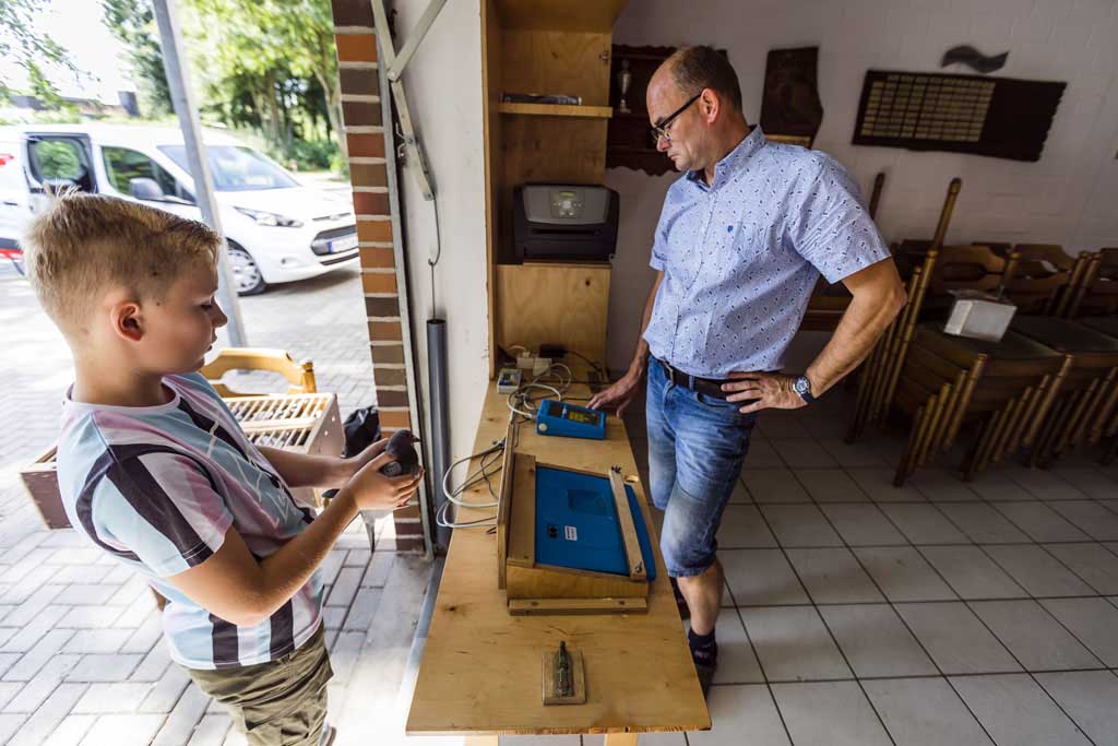 Urheberrechtlich Geschuetzte Aufnahmen.  [CREDIT: WWW.LARSBERG.EU Ê- Lars Berg, Von der Tinnenstrasse 13, 48145 Muenster, Germany, mobile +49 179 1379630, Bank: Dresdner Bank ÊKonto: 06 009 372 00, BLZ 400 800 40, IBAN: DE09 4008 0040 0600 9372 00 BIC: DRES DE FF 400, Finanzamt Muenster-Innenstadt, Steuernummer 337/5017/1774, USt-IdNr. DE247738150 - Verwendung nur gegen Namensnennung, Beleg und Honorar entsprechend aktueller MFMPreisliste zzgl. 7Prozent MwSt - Bei der Verwendung ausserhalb journalistischer Berichterstattung (z.B. Werbung etc.) bitte vorher mit dem Autor Kontakt aufnehmen. Es wird grundsaetzlich keine Einholung von Persoenlichkeits-, Kunst- oder Markenrechten zugesichert, es sei denn, dies ist hier in der Bildbeschriftung ausdruecklich vermerkt. Die Einholung dieser Rechte obliegt dem Nutzer. Es gelten die unter WWW.LARSBERG.EU aufgefhrten AGB`s. - NO MODEL RELEASE - ]