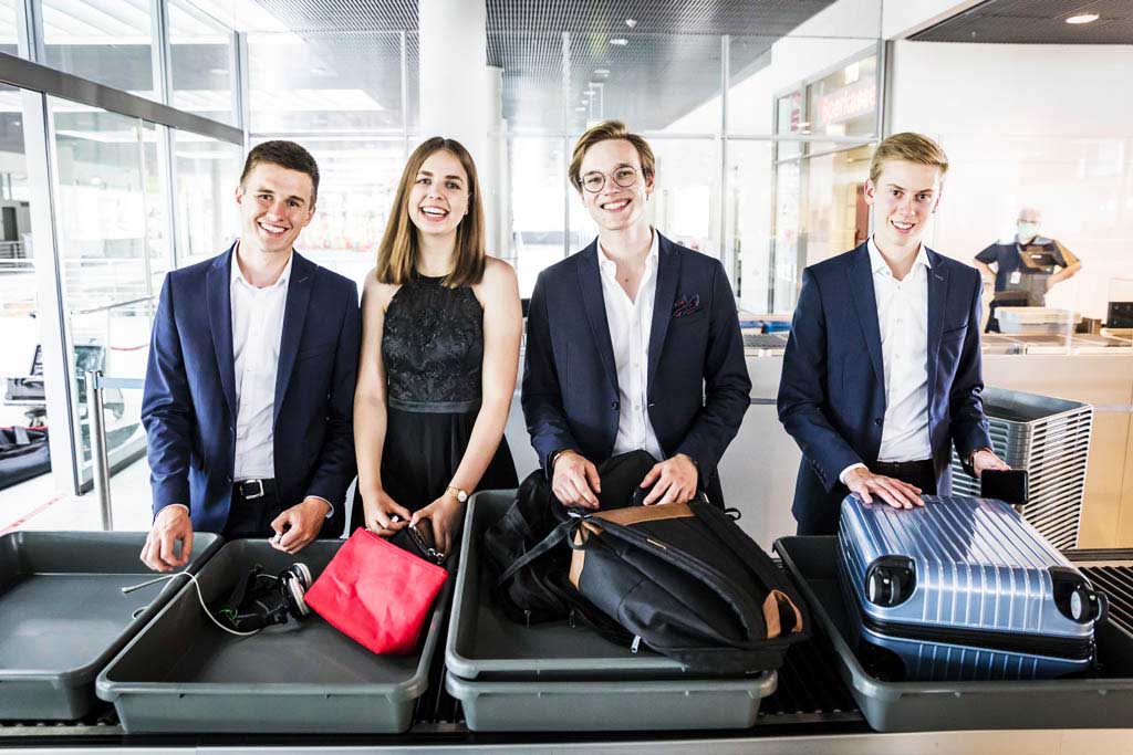 Urheberrechtlich geschuetzte Aufnahmen. Jede Verwendung ist honorarpflichtig und muss beim Urheber angezeigt werden!  [CREDIT: Lars Berg / WWW.LARSBERG.EU - Lars Berg, Von der Tinnenstrasse 13, 48145 Muenster, Germany, mobile +49 179 1379630, Bank: Commerzbank Mnster, IBAN: DE09 4008 0040 0600 9372 00 BIC: DRES DE FF 400, Finanzamt Muenster-Innenstadt, Steuernummer 337/5017/1774, USt-IdNr. DE247738150 - Verwendung nur gegen Namensnennung, Beleg und Honorar entsprechend aktueller MFMPreisliste zzgl. 7 Prozent MwSt - Bei der Verwendung ausserhalb journalistischer Berichterstattung (z.B. Werbung etc.) bitte vorher mit dem Autor Kontakt aufnehmen. Es wird grundsaetzlich keine Einholung von Persoenlichkeits-, Kunst- oder Markenrechten zugesichert, es sei denn, dies ist hier in der Bildbeschriftung ausdruecklich vermerkt. Die Einholung dieser Rechte obliegt dem Nutzer. Es gelten die unter WWW.LARSBERG.EU aufgefuehrten AGB. - NO MODEL RELEASE - ]