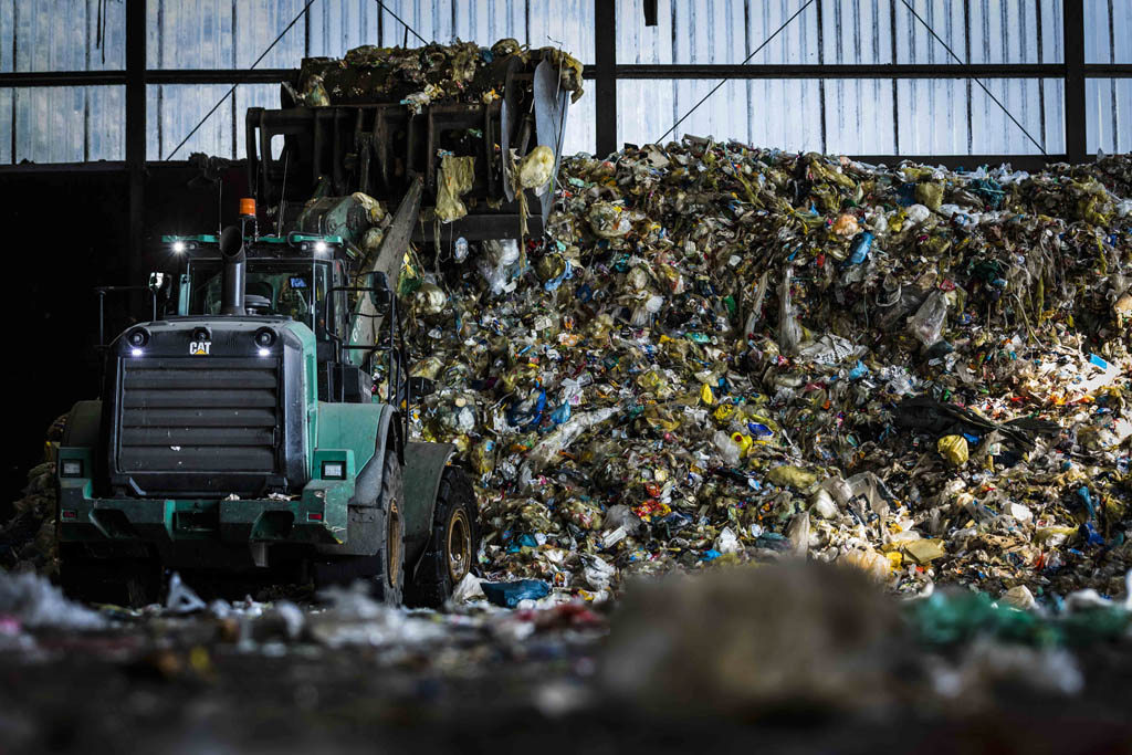 Urheberrechtlich geschuetzte Aufnahmen. Jede Verwendung ist honorarpflichtig und muss beim Urheber angezeigt werden!  [CREDIT: Lars Berg / WWW.LARSBERG.EU - Lars Berg, Von der Tinnenstrasse 13, 48145 Muenster, Germany, mobile +49 179 1379630, Bank: Commerzbank Mnster, IBAN: DE09 4008 0040 0600 9372 00 BIC: DRES DE FF 400, Finanzamt Muenster-Innenstadt, Steuernummer 337/5017/1774, USt-IdNr. DE247738150 - Verwendung nur gegen Namensnennung, Beleg und Honorar entsprechend aktueller MFMPreisliste zzgl. 7 Prozent MwSt - Bei der Verwendung ausserhalb journalistischer Berichterstattung (z.B. Werbung etc.) bitte vorher mit dem Autor Kontakt aufnehmen. Es wird grundsaetzlich keine Einholung von Persoenlichkeits-, Kunst- oder Markenrechten zugesichert, es sei denn, dies ist hier in der Bildbeschriftung ausdruecklich vermerkt. Die Einholung dieser Rechte obliegt dem Nutzer. Es gelten die unter WWW.LARSBERG.EU aufgefuehrten AGB. - NO MODEL RELEASE - ]