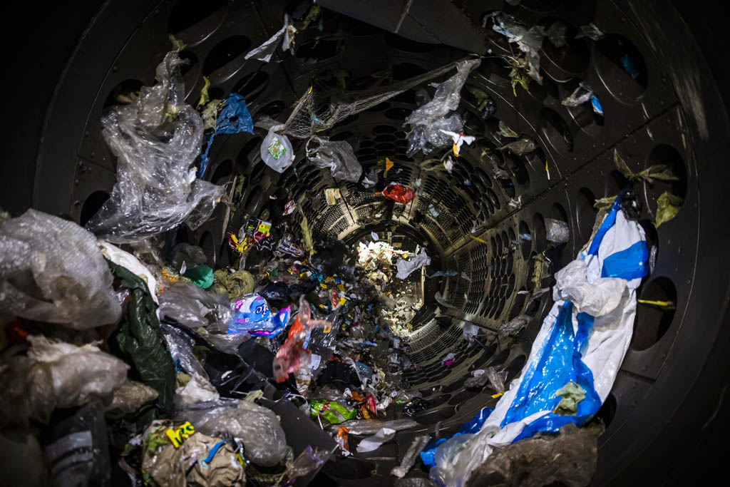 Urheberrechtlich geschuetzte Aufnahmen. Jede Verwendung ist honorarpflichtig und muss beim Urheber angezeigt werden!  [CREDIT: Lars Berg / WWW.LARSBERG.EU - Lars Berg, Von der Tinnenstrasse 13, 48145 Muenster, Germany, mobile +49 179 1379630, Bank: Commerzbank Mnster, IBAN: DE09 4008 0040 0600 9372 00 BIC: DRES DE FF 400, Finanzamt Muenster-Innenstadt, Steuernummer 337/5017/1774, USt-IdNr. DE247738150 - Verwendung nur gegen Namensnennung, Beleg und Honorar entsprechend aktueller MFMPreisliste zzgl. 7 Prozent MwSt - Bei der Verwendung ausserhalb journalistischer Berichterstattung (z.B. Werbung etc.) bitte vorher mit dem Autor Kontakt aufnehmen. Es wird grundsaetzlich keine Einholung von Persoenlichkeits-, Kunst- oder Markenrechten zugesichert, es sei denn, dies ist hier in der Bildbeschriftung ausdruecklich vermerkt. Die Einholung dieser Rechte obliegt dem Nutzer. Es gelten die unter WWW.LARSBERG.EU aufgefuehrten AGB. - NO MODEL RELEASE - ]
